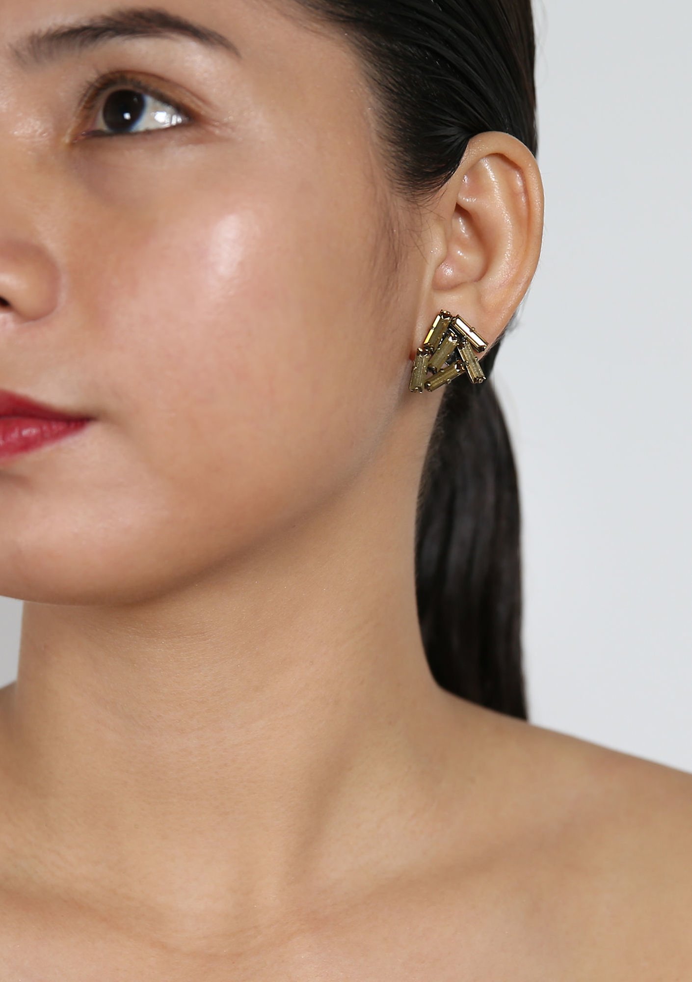 image for Earring Stud Jumping Baguette Darkest Gold Brown 