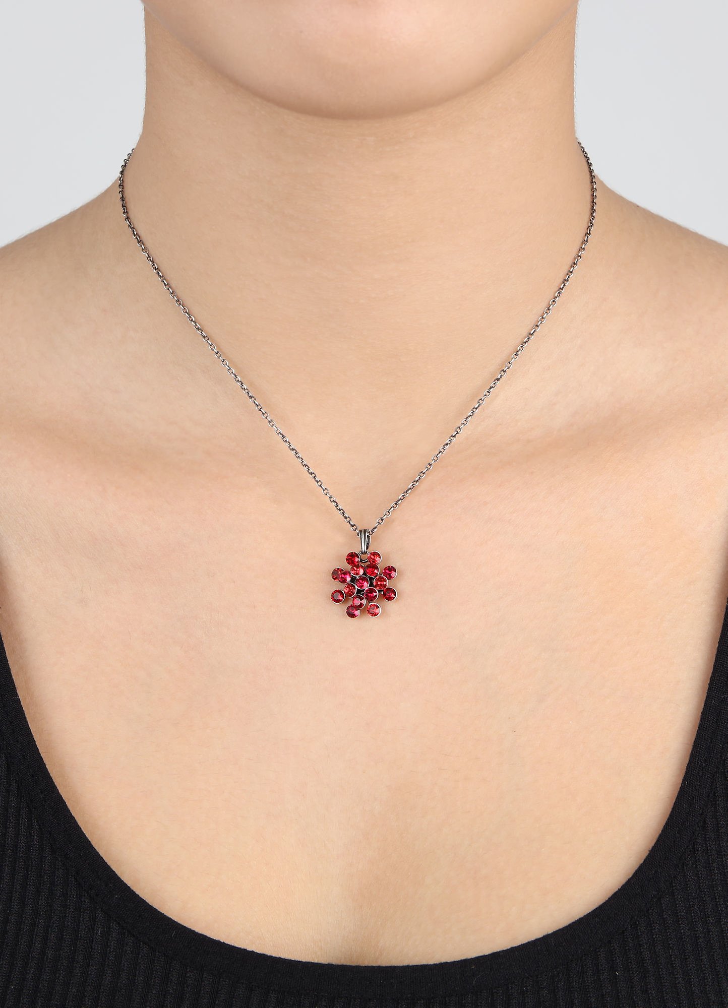 Bild für Halskette mit Anhänger Magic Fireball Rubinic Rot mini