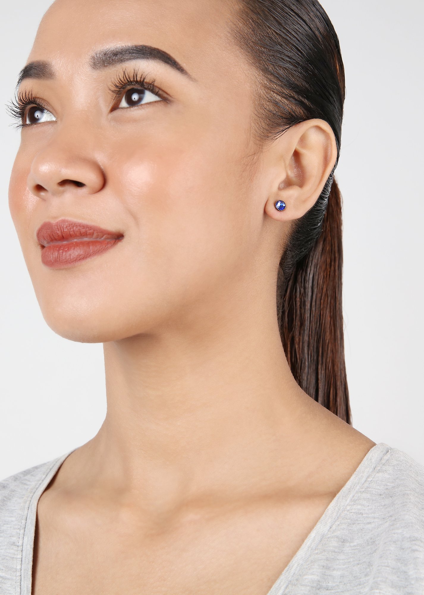 Bild für Ohrstecker flach Black Jack Blau Saphir SS 20