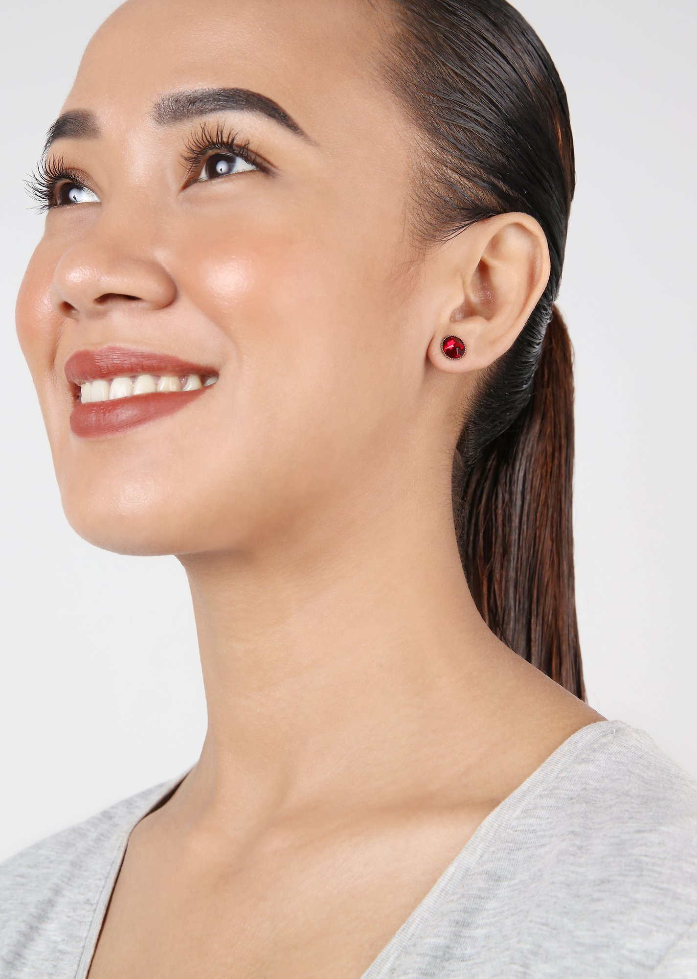 image pour Clou d'oreille plat Black Jack Rouge siam SS 34