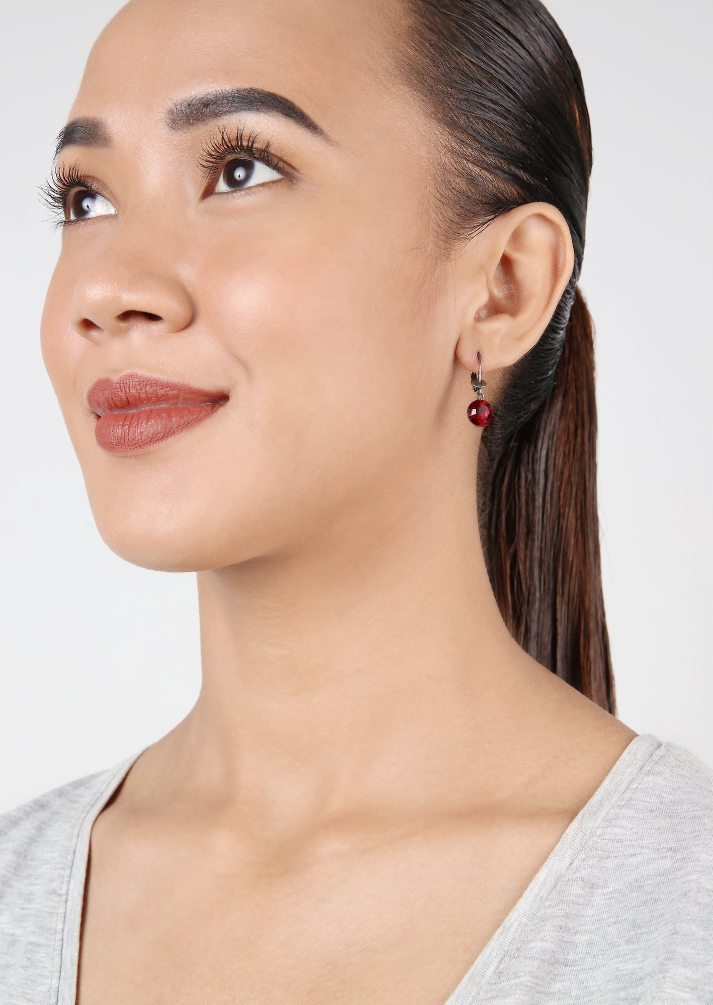 image pour Boucles d'oreilles pendantes Black Jack Rouge siam SS 39