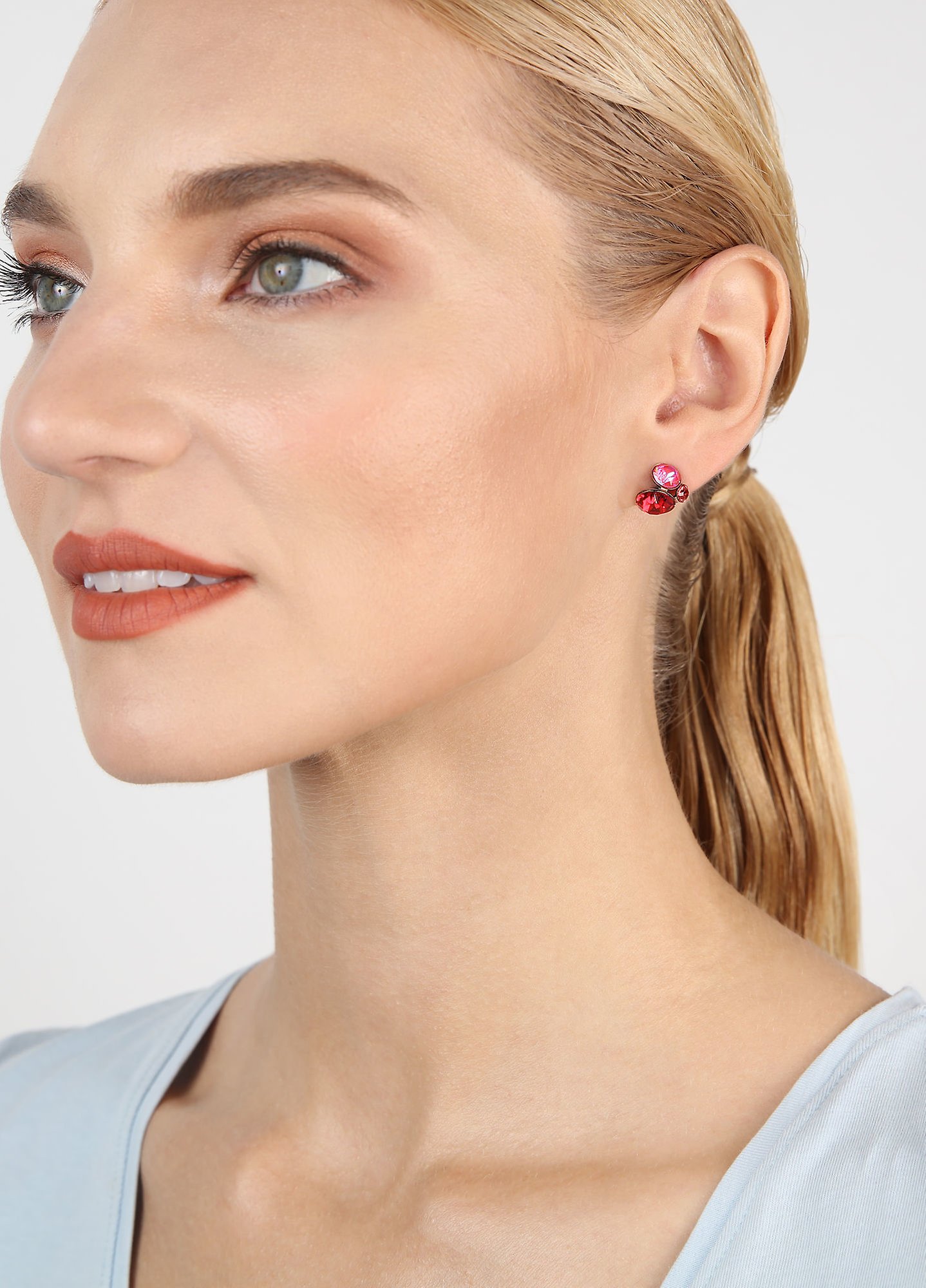 image for Earring Stud Disco Star Mystic Reds coralline 