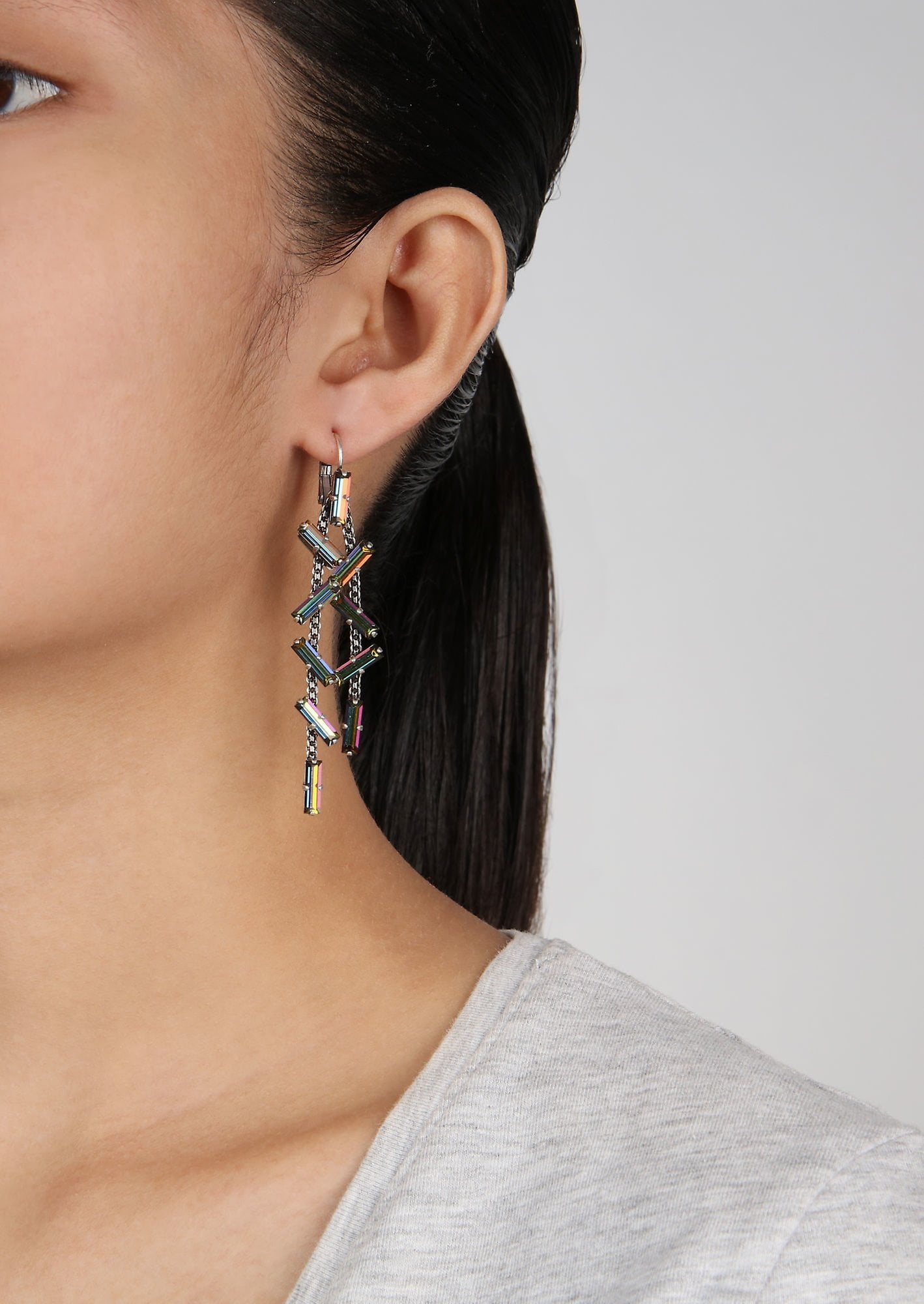 image for Earring Eurowire Dangling Jumping Baguette Fire Violet pink/lila 