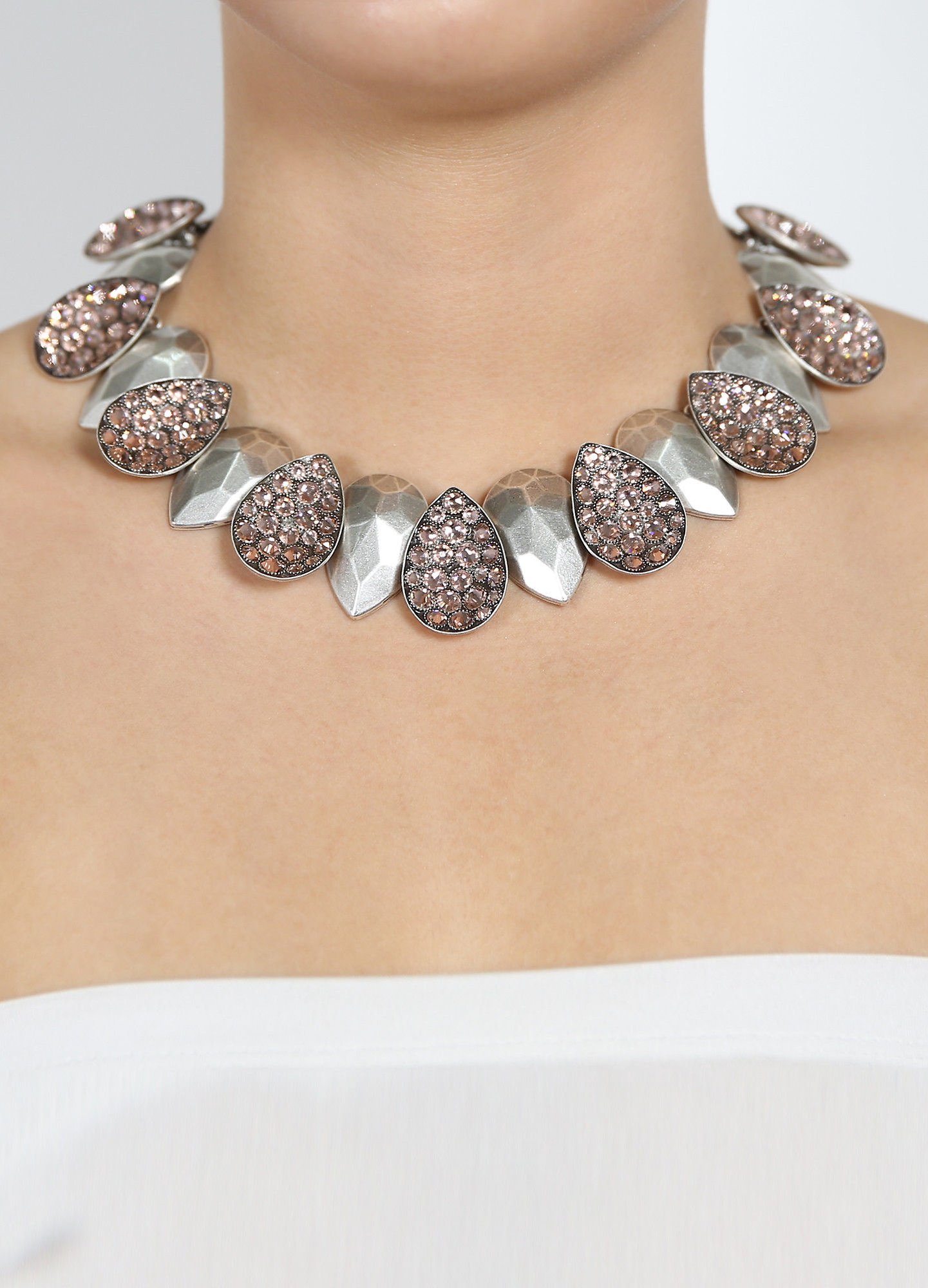 image pour Collier Collier Tears of Joy Éclat De Peau vintage rose size L