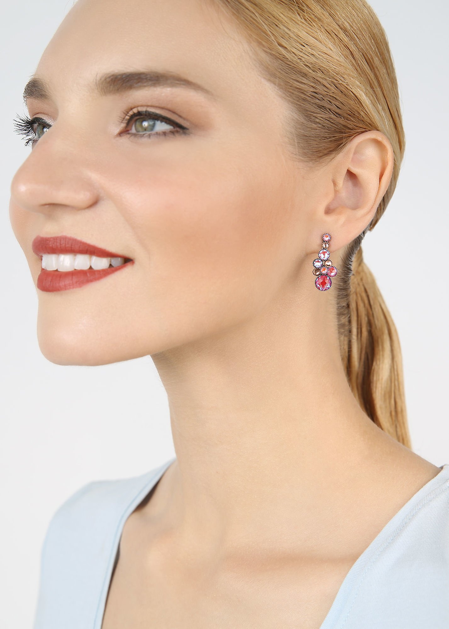 image for Earring Stud Dangling Water Cascade Pink  