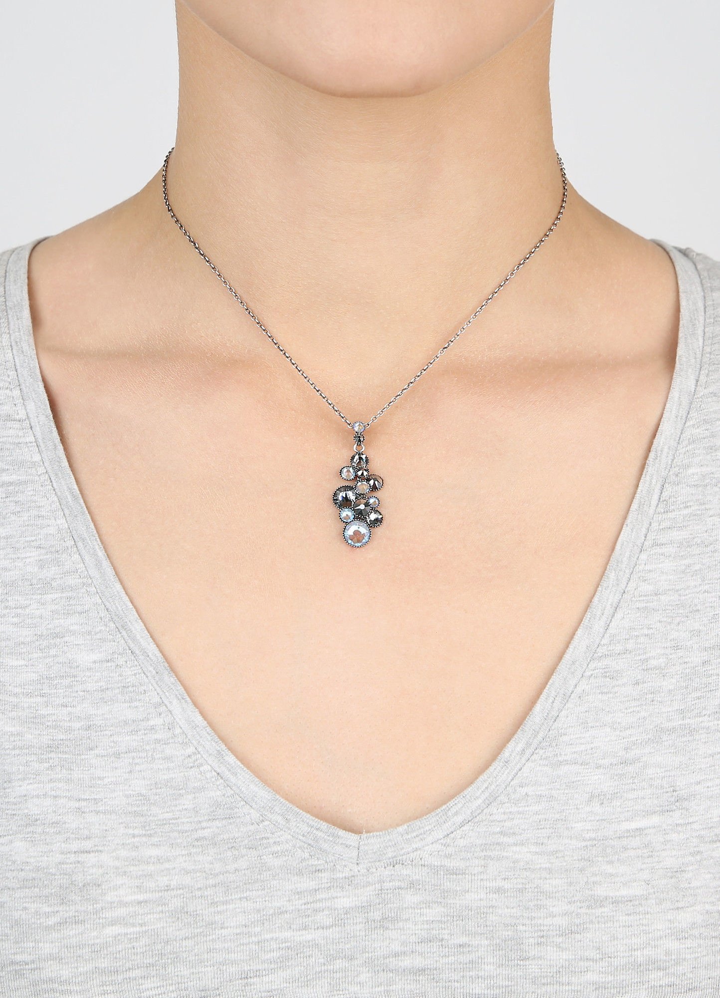 image pour Collier pendant Water Cascade Gris  