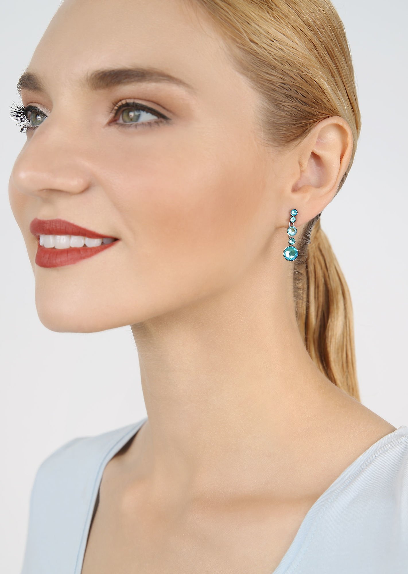 image pour Clou d'oreille pendant Water Cascade Bleu Clair  