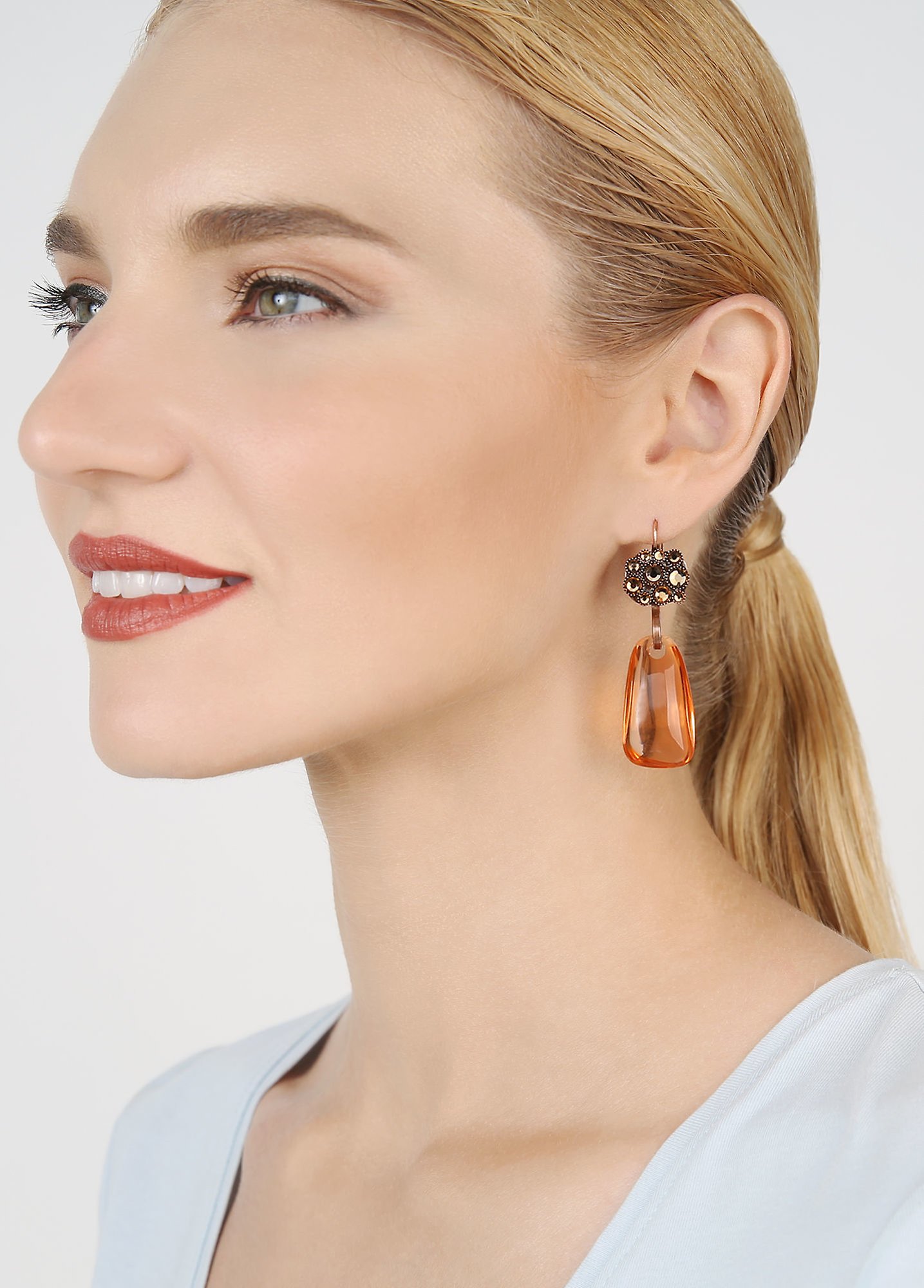 image for Earring Eurowire Dangling Earth, Wind and Business Brown  