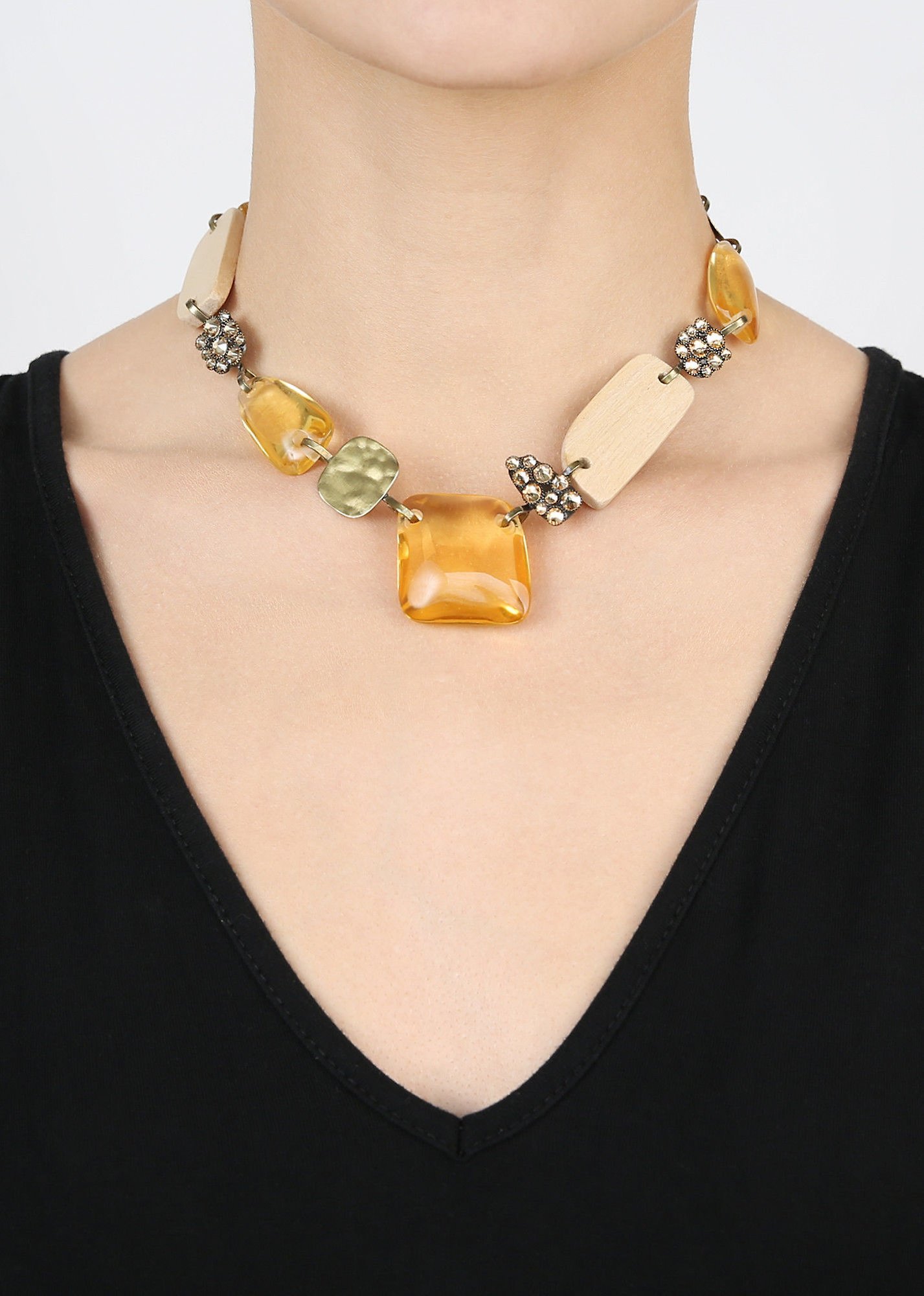 image pour Collier Earth, Wind and Business Beige  