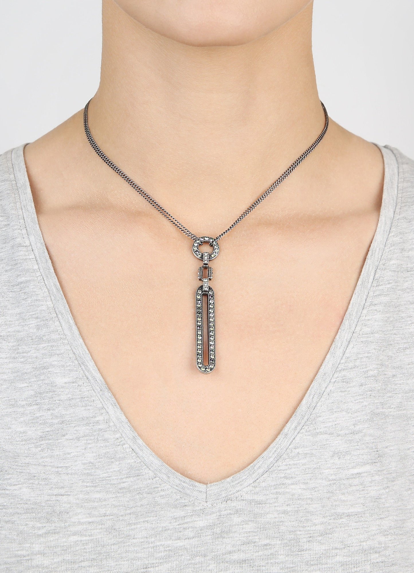 image for Necklace Pendant Cool and Glam Lila  