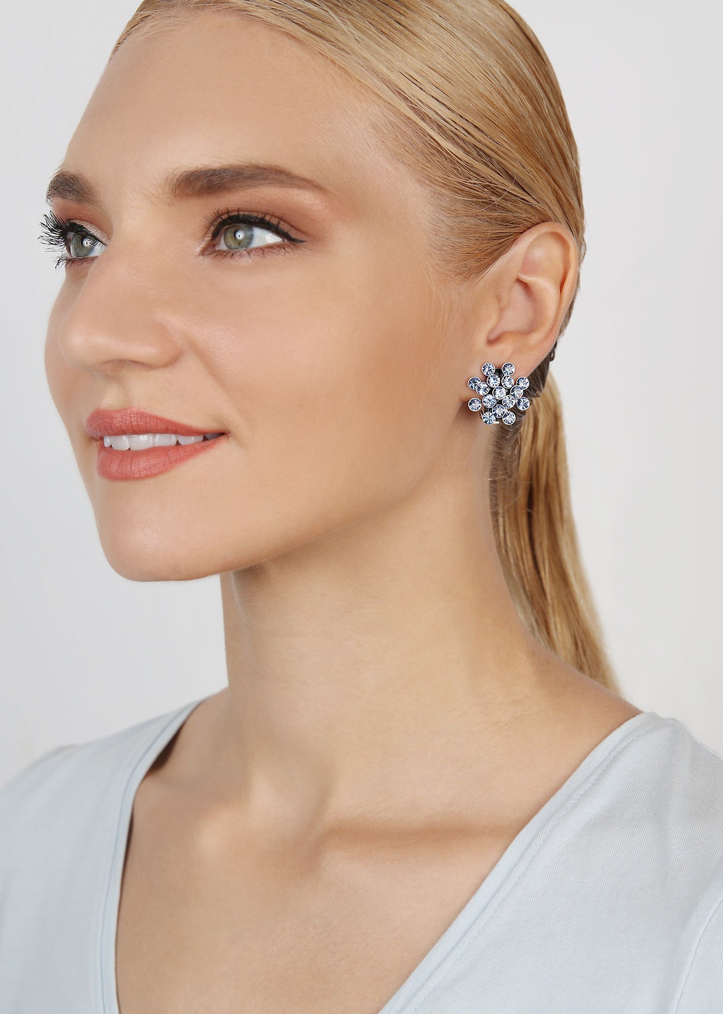 Bild für Ohrringe mit Clip Magic Fireball Hellblau Hell-Saphir Classic Size (21mm Ø)