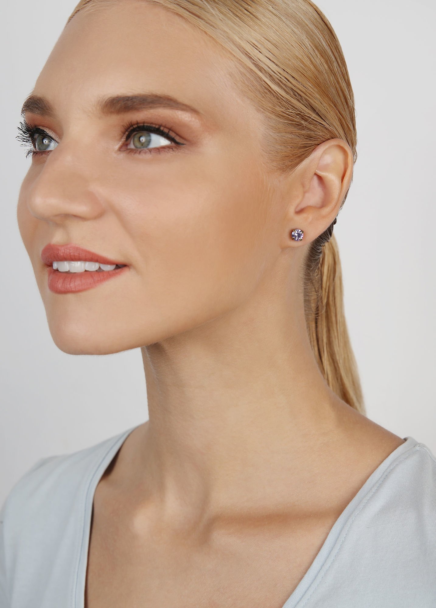 Kép Earring stud Black Jack Lila violet SS 29