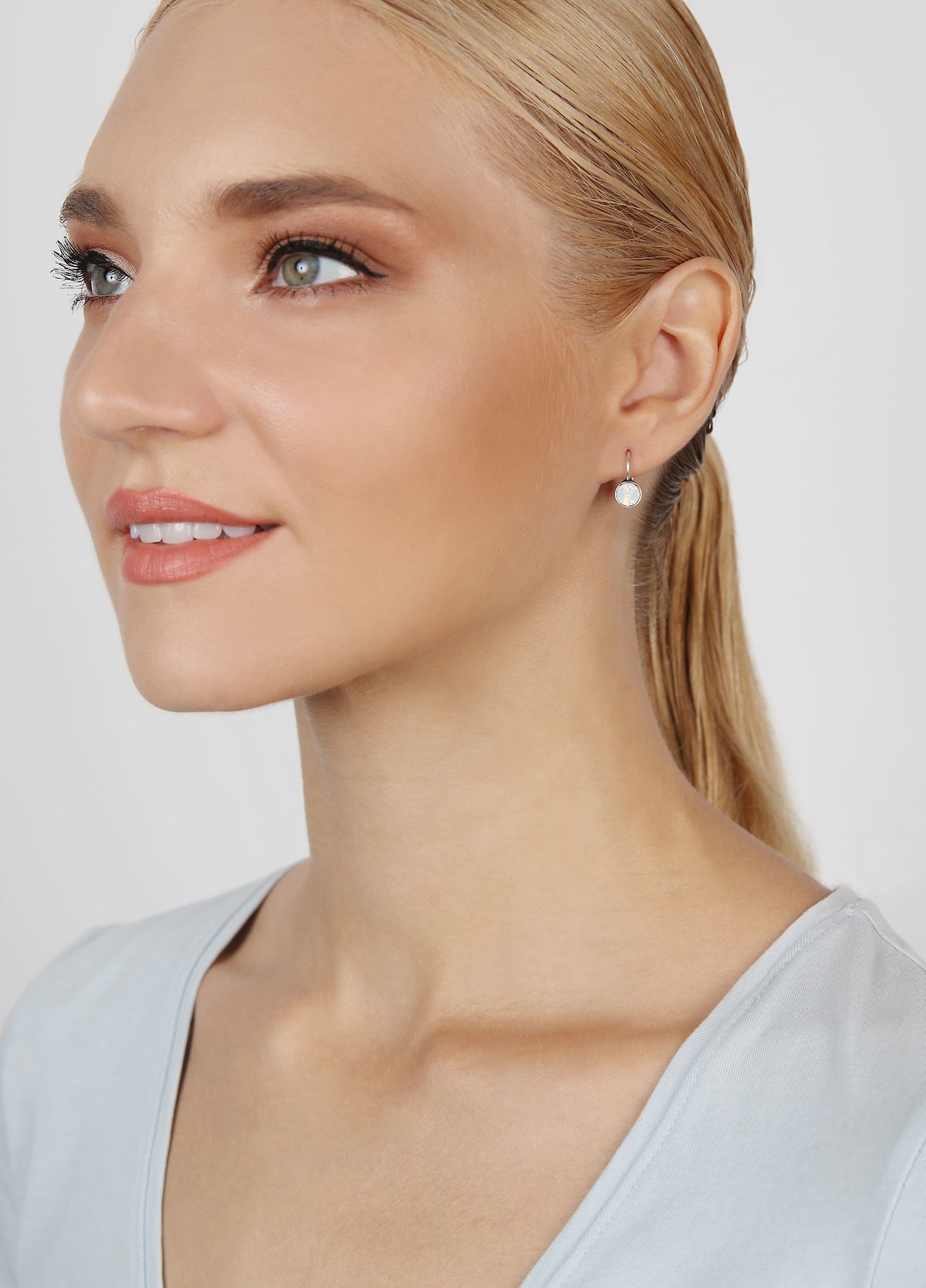 Kép Earring eurowire Black Jack White white opal SS 29