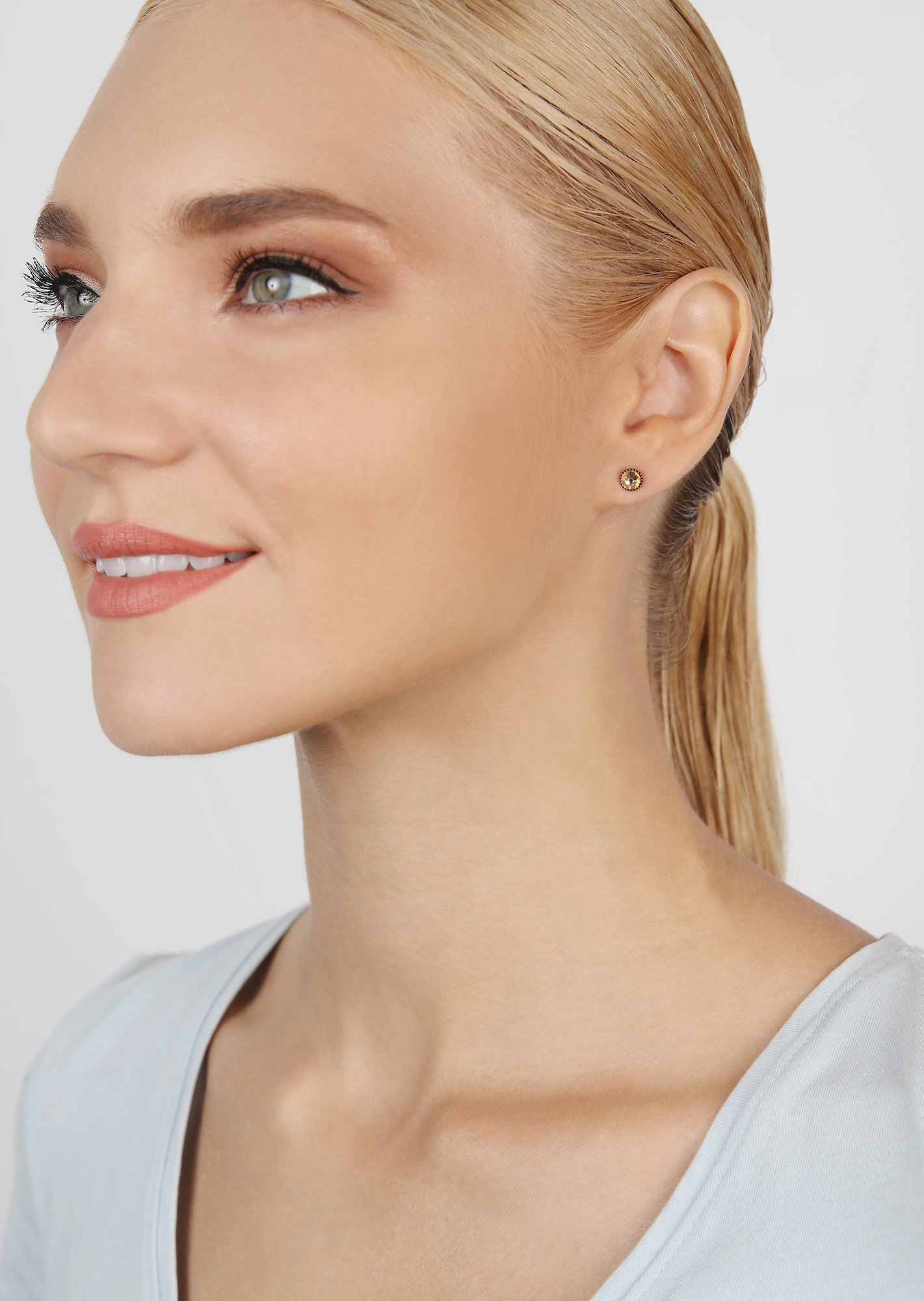 image pour Clou d'oreille plat Black Jack Beige crystal golden shadow SS 20