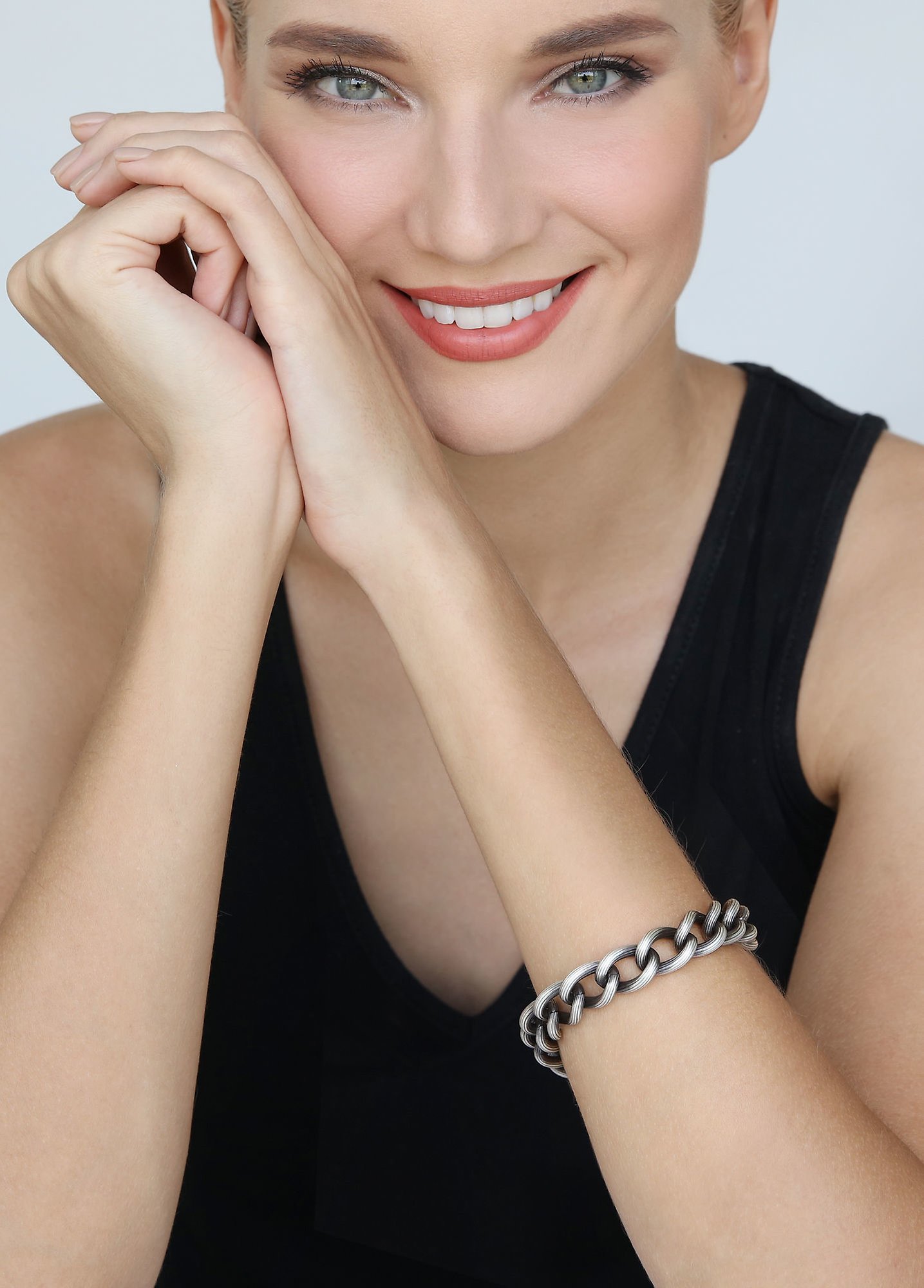 Bild für Armband Free Spirit Grau  Größe S