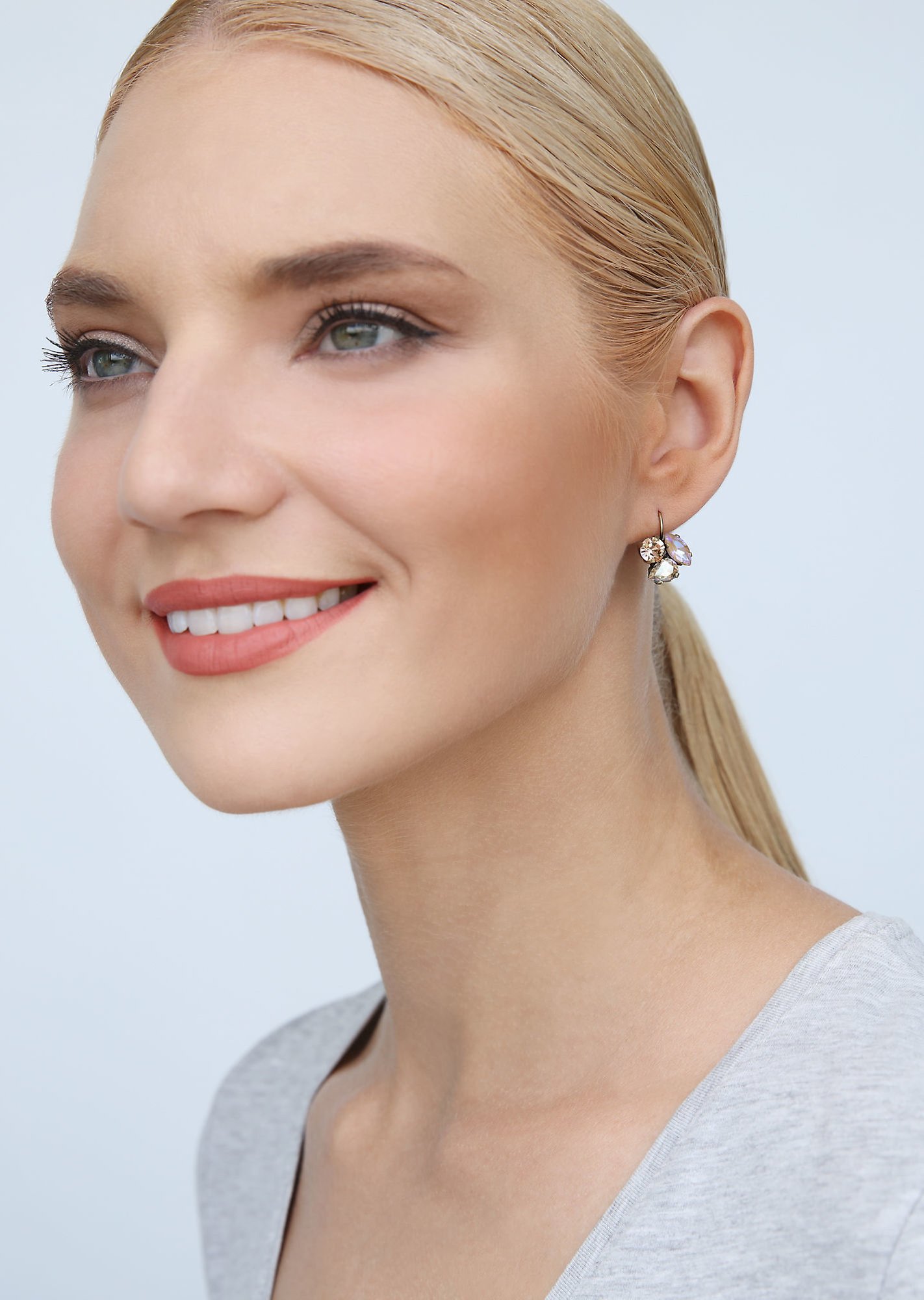 image for Earring Eurowire Ballroom Beige / Lila  