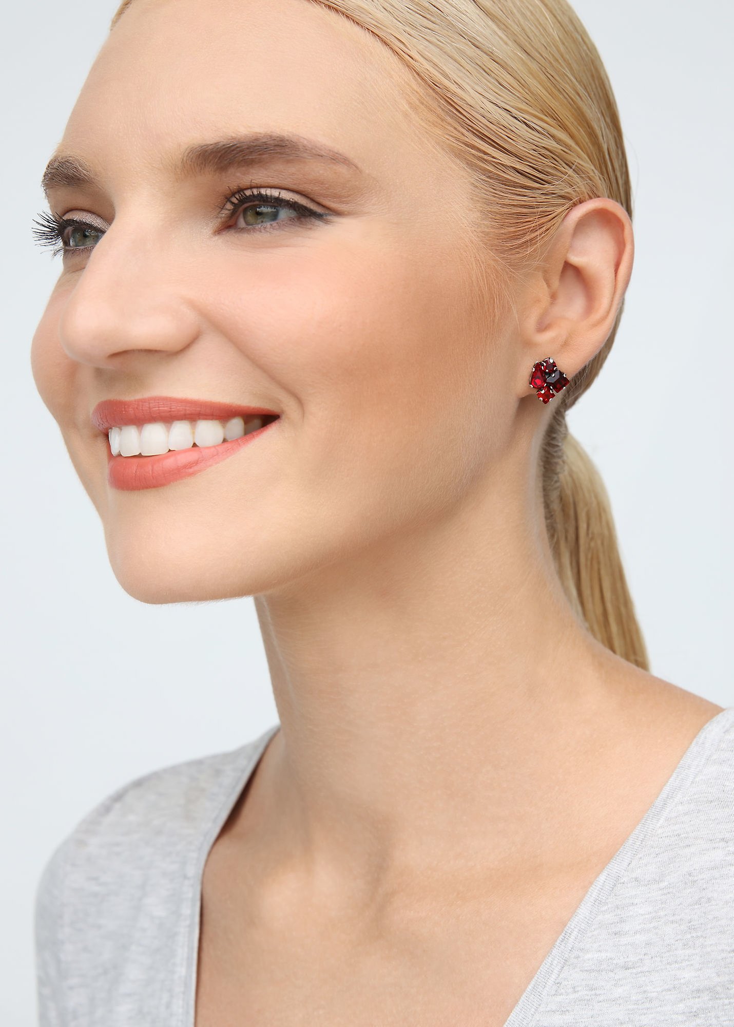 image pour Clou d'oreille Ballroom Rouge  