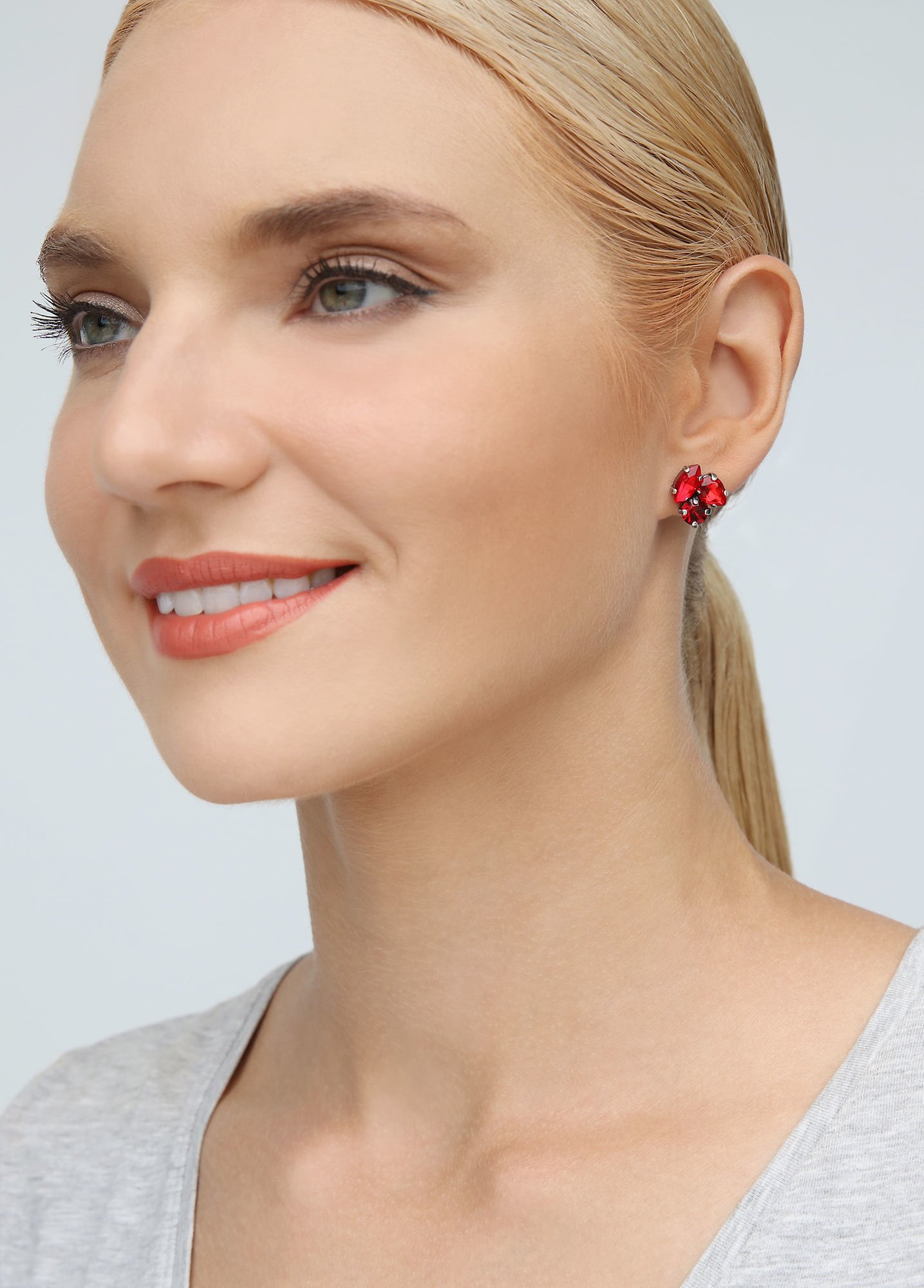 image pour Clou d'oreille Ballroom Rouge  