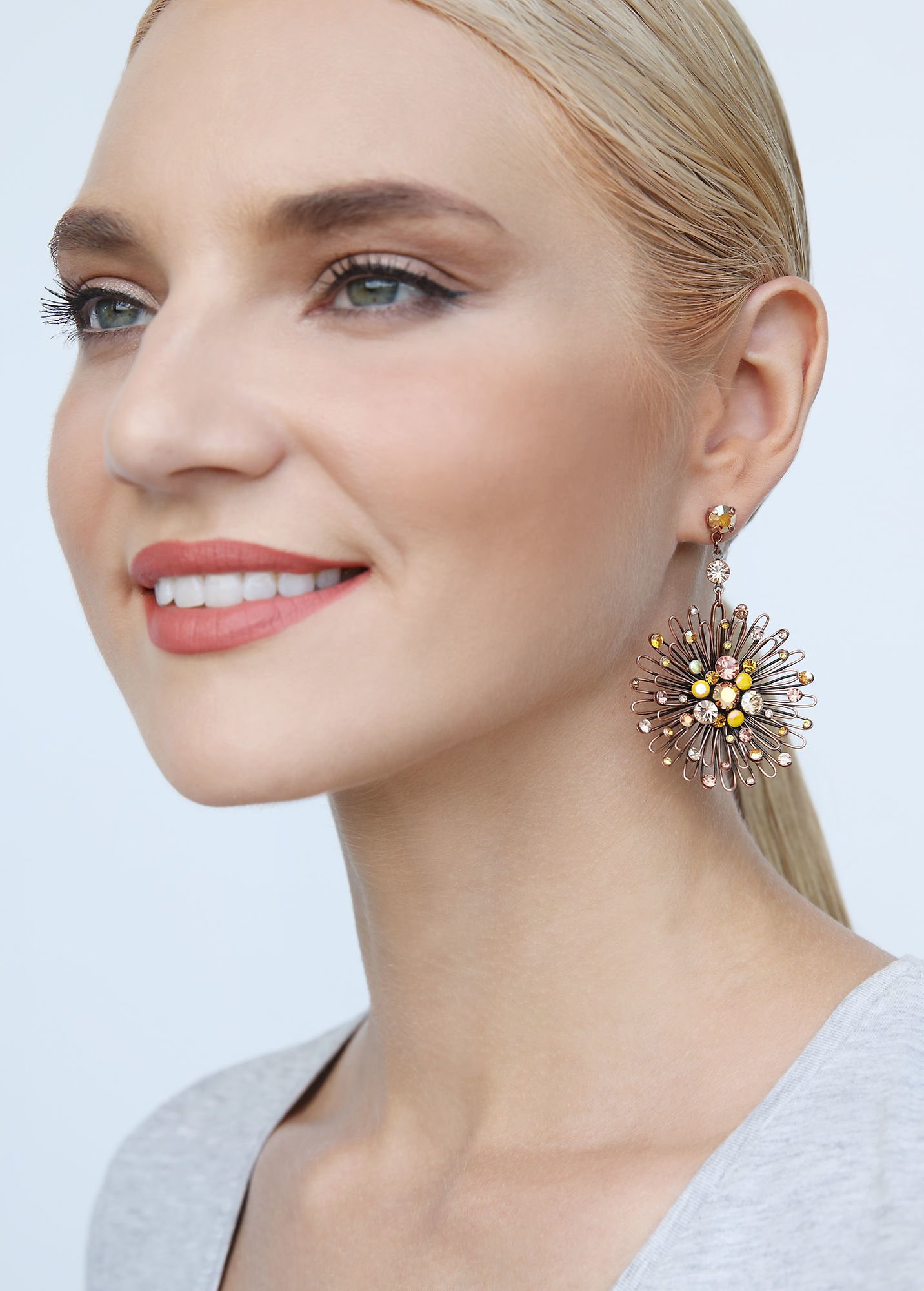 image for Earring stud dangling Distel Yellow  size XL