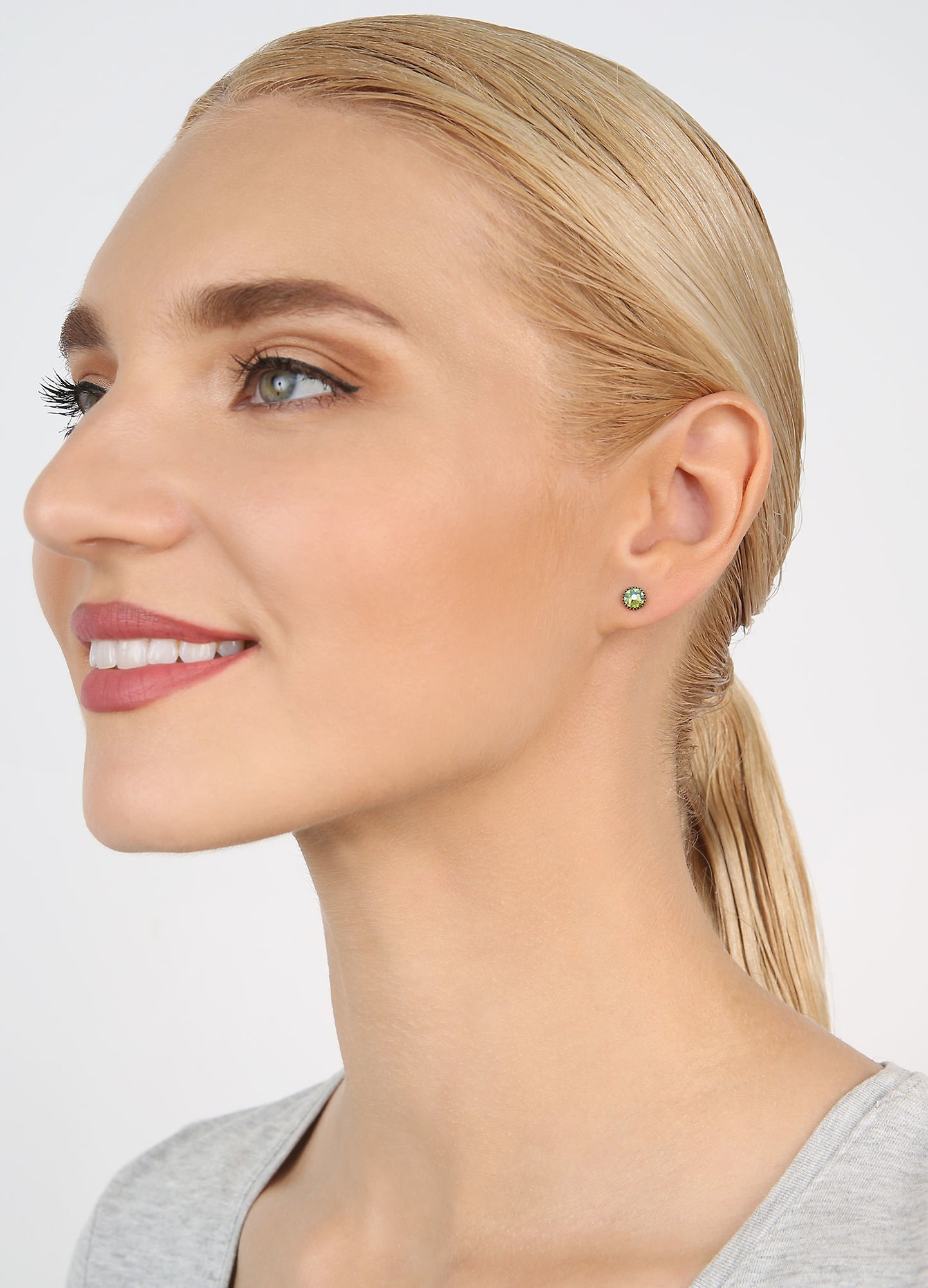 Bild für Ohrstecker flach Black Jack Grün peridot shimmer SS 20