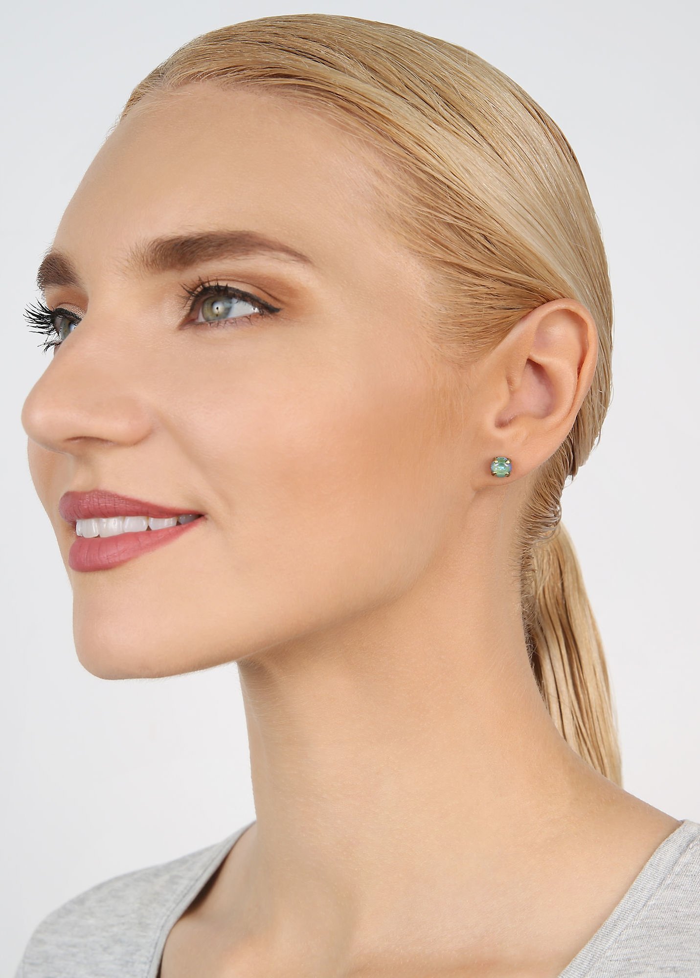 image for Earring Stud Black Jack Green crystal silky sage delite SS 29