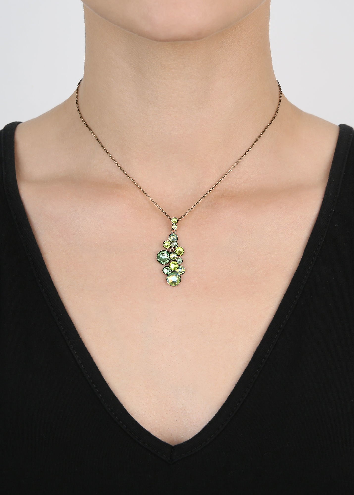 image for Necklace Pendant Water Cascade Green  