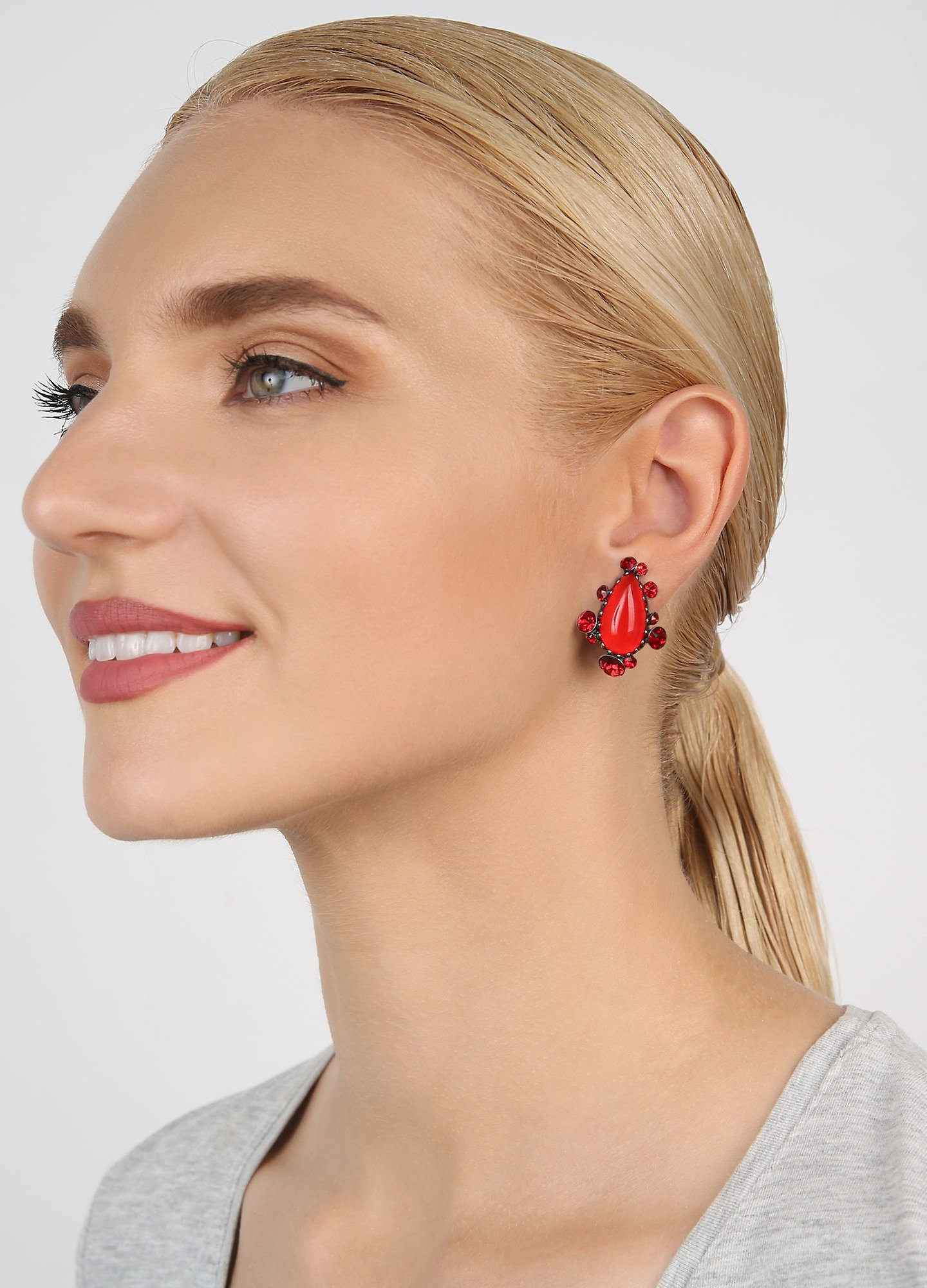 Bild für Ohrstecker Gorgeous Rot  