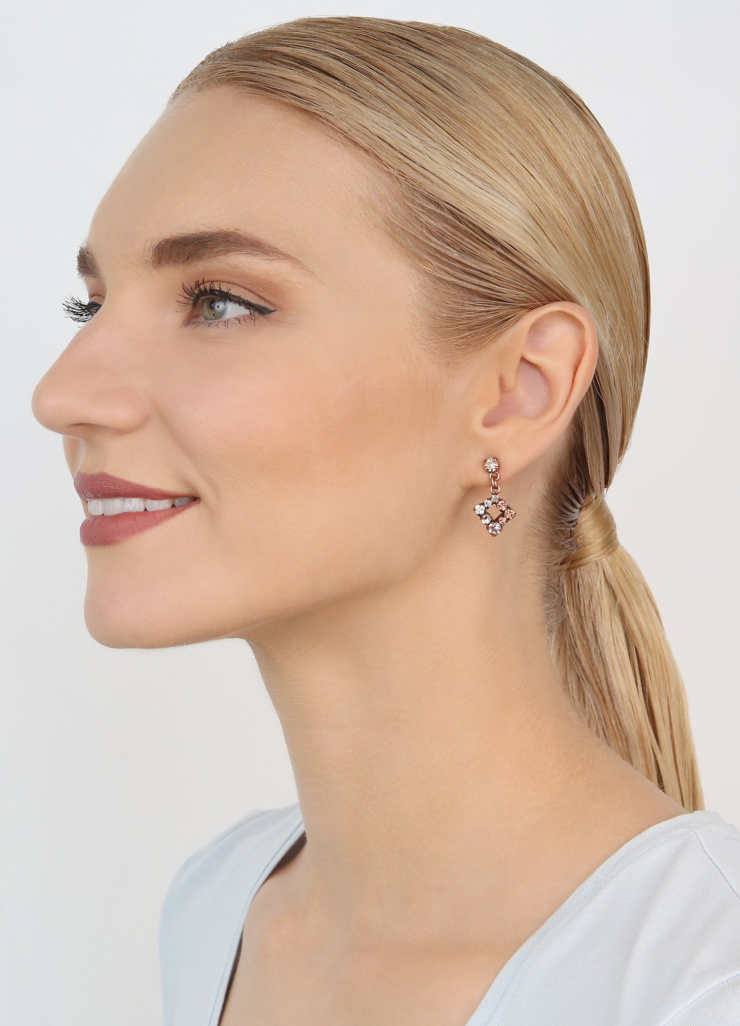 image for Earring Stud Dangling Mytrix Brown  