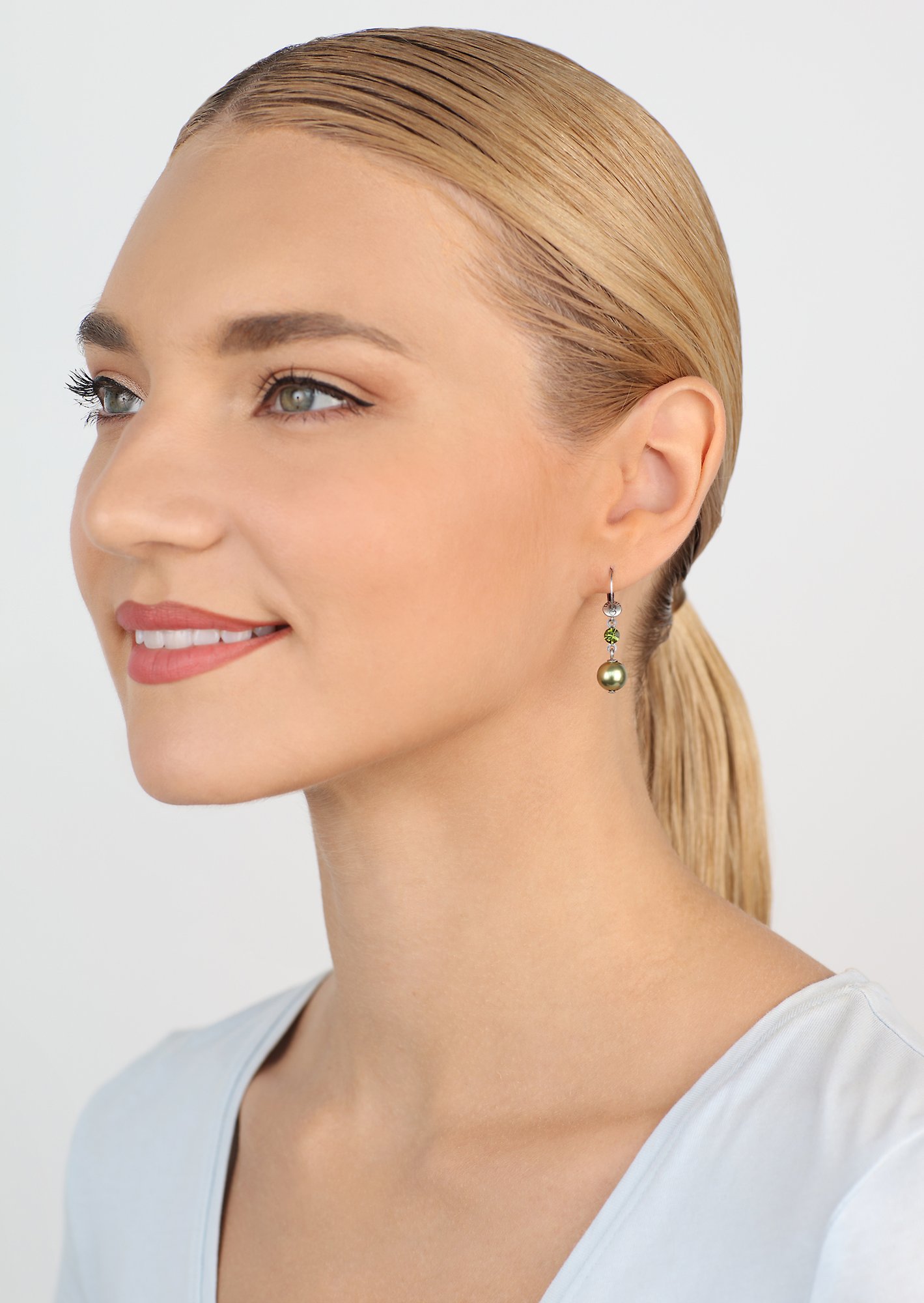 image for Earring Dangling Daily Desire Green  