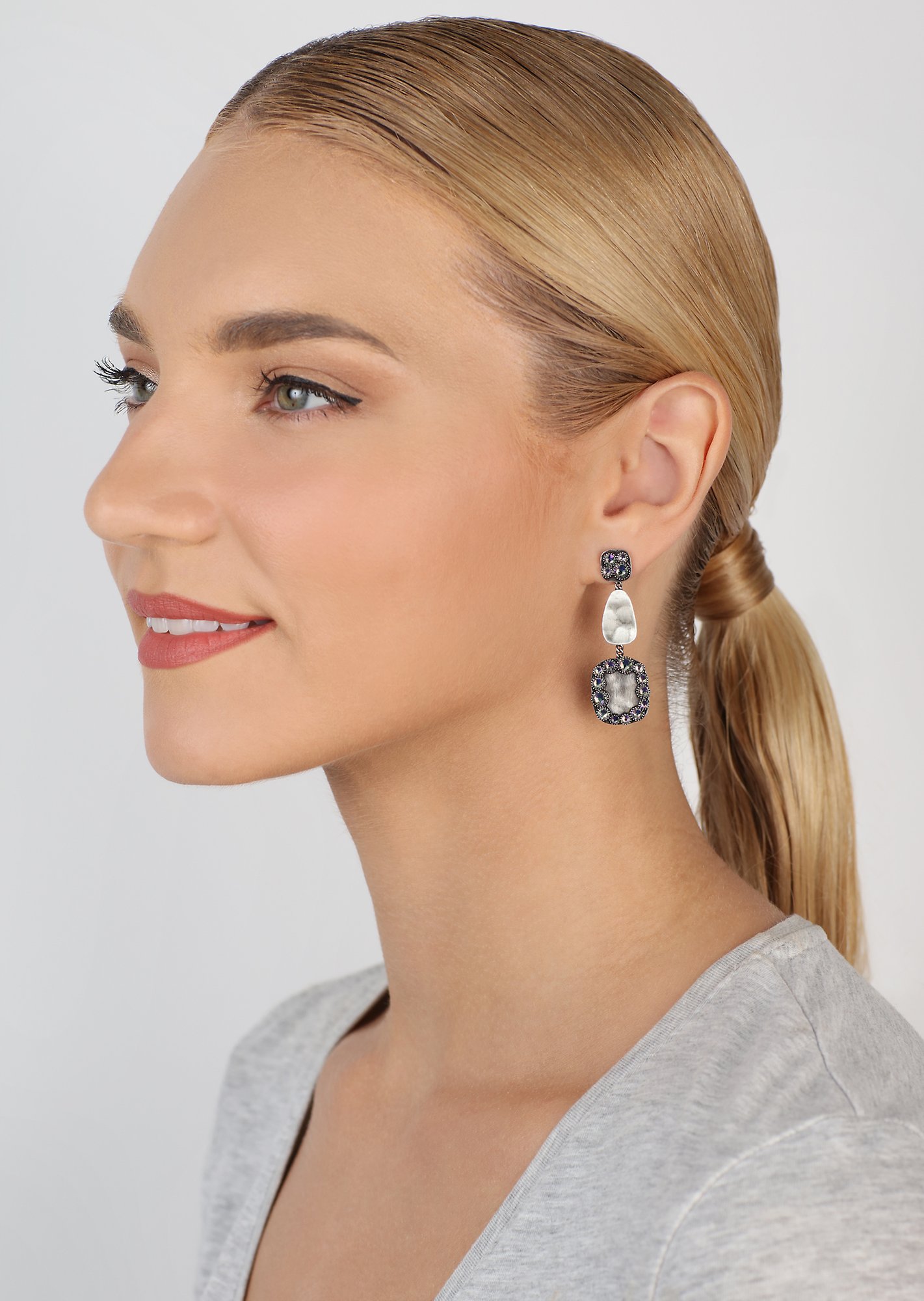 Bild für Ohrstecker baumelnd Business Glam Lila crystal paradise shine 