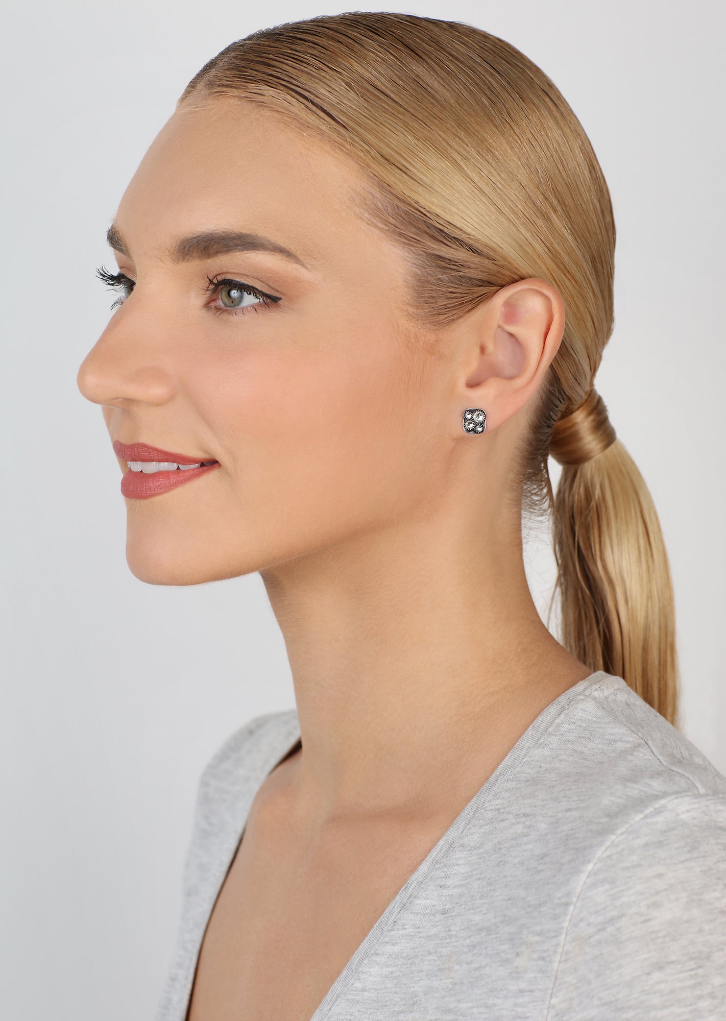 image for Earring Stud Business Glam White crystal silver shade 