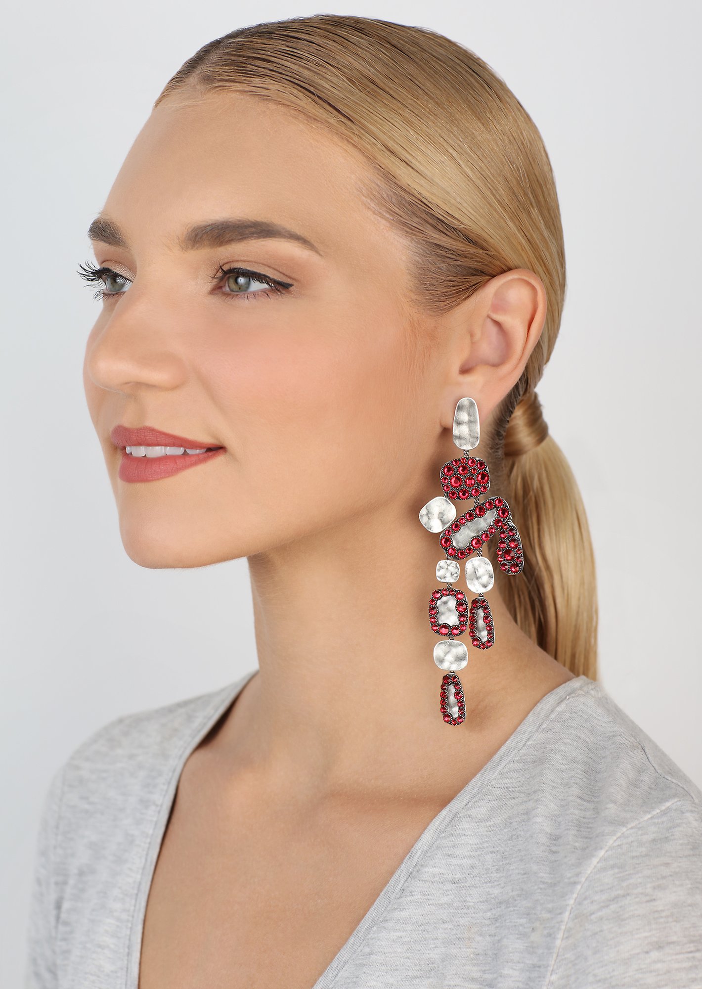 image pour Clou d'oreille pendant Business Glam Rouge / Coralline scarlet 