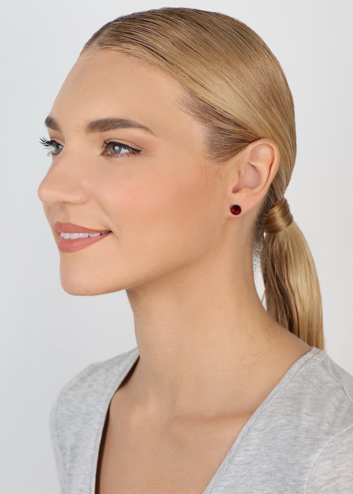 image for Earring Stud-Flat Black Jack Red dark siam SS 34