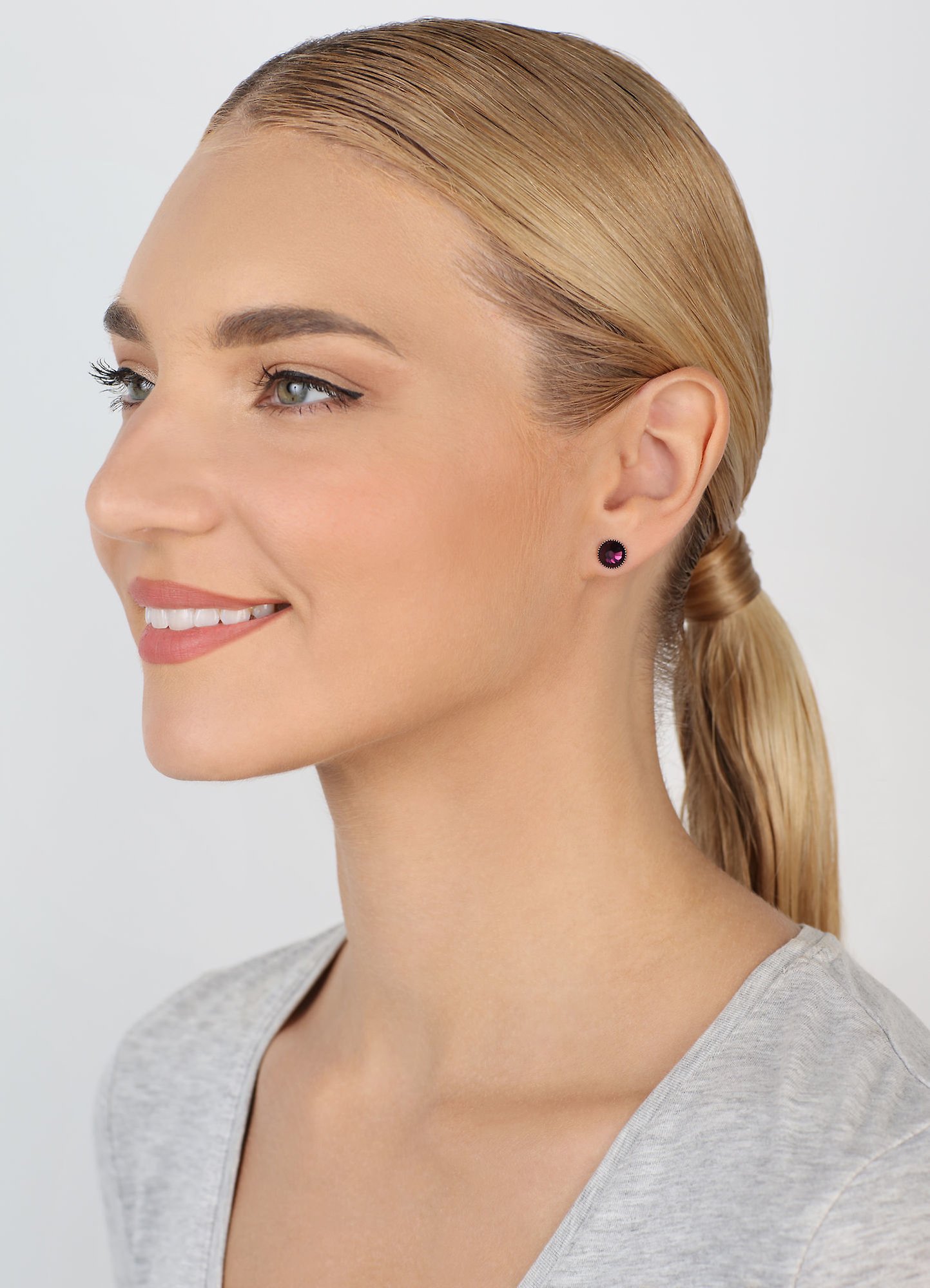 image for Earring Stud-Flat Black Jack Dark Rose dark amethyst SS 34