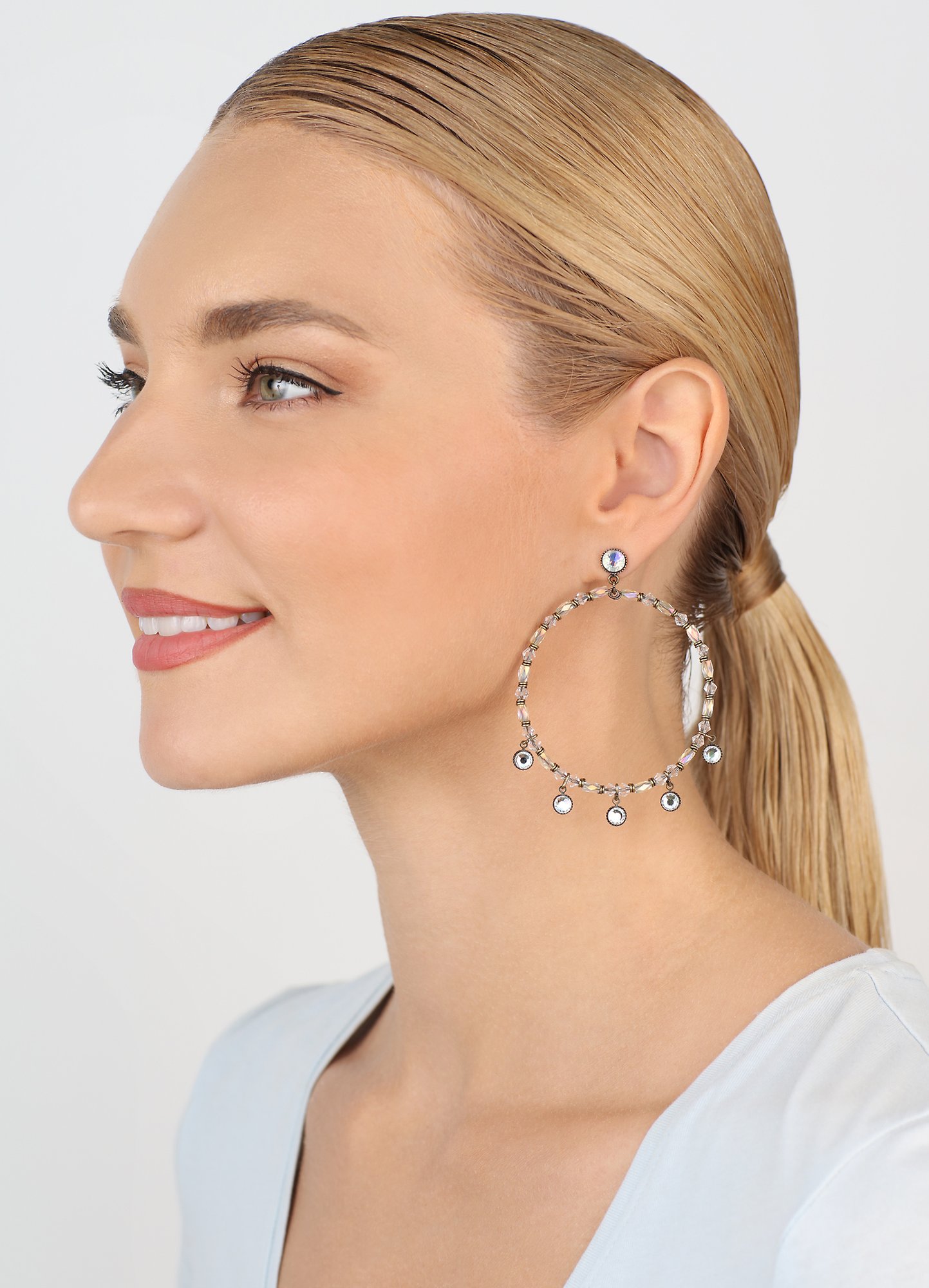 image for Earring Stud Dangling Petit Glamour d´Afrique White crystal argent flare 