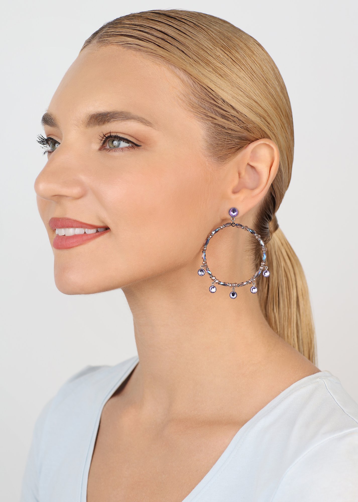 Kép Earring stud dangling Petit Glamour d´Afrique Lila violet 