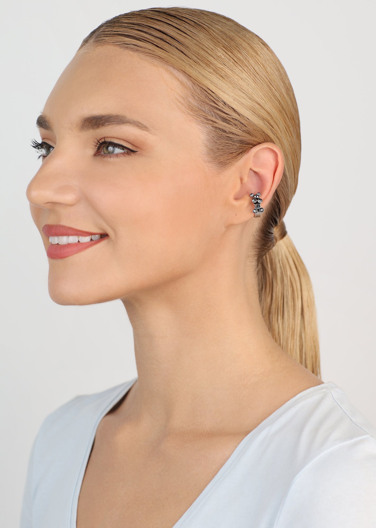 image for Ear Cuff Magic Fireball Black  mini