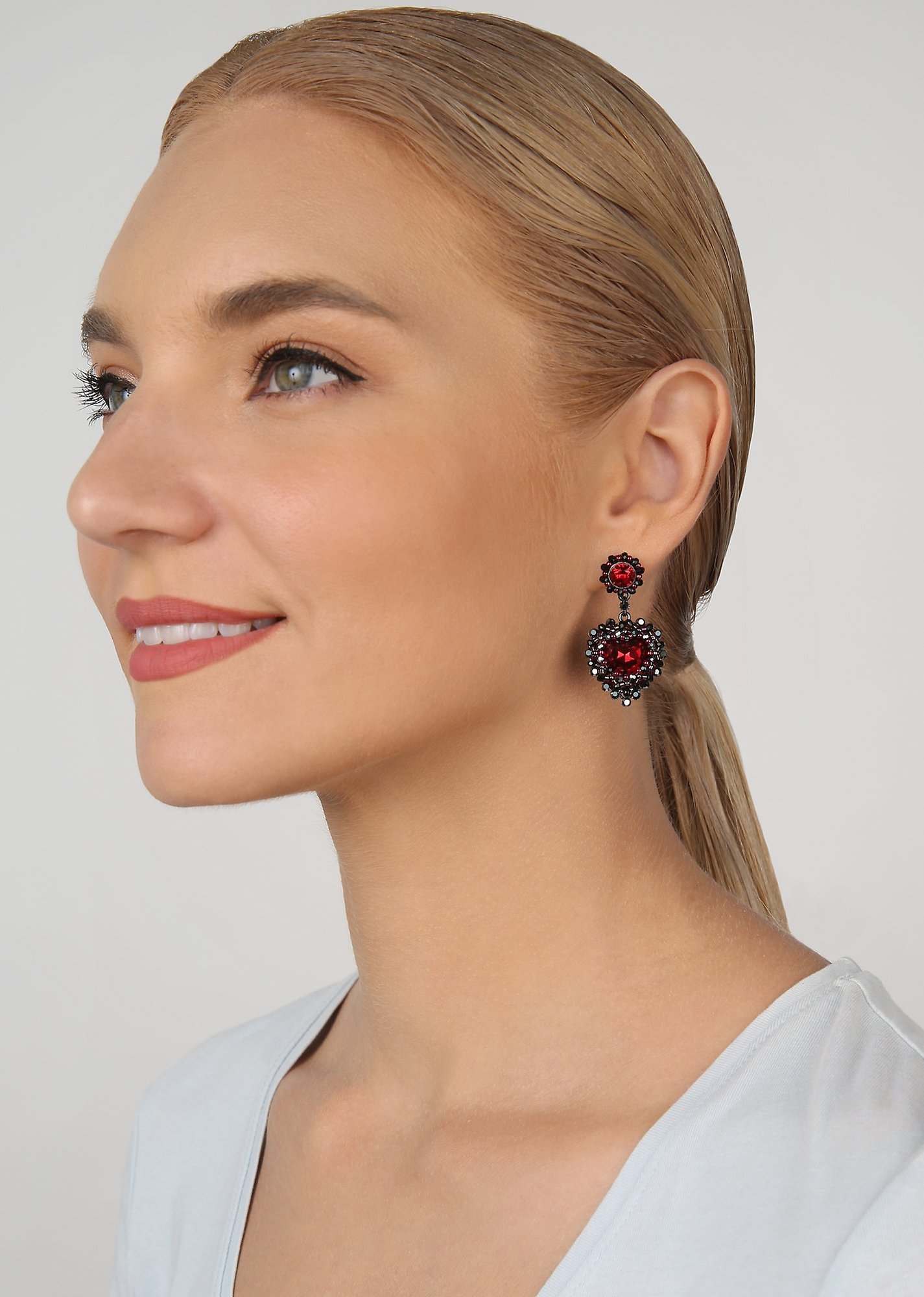 image pour Clou d'oreille pendant Heart Beat Noir / Rouge  