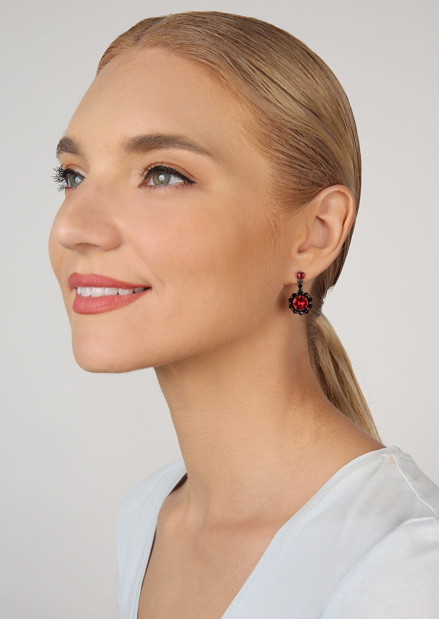 Bild für Ohrstecker baumelnd Heart Beat Schwarz / Rot  