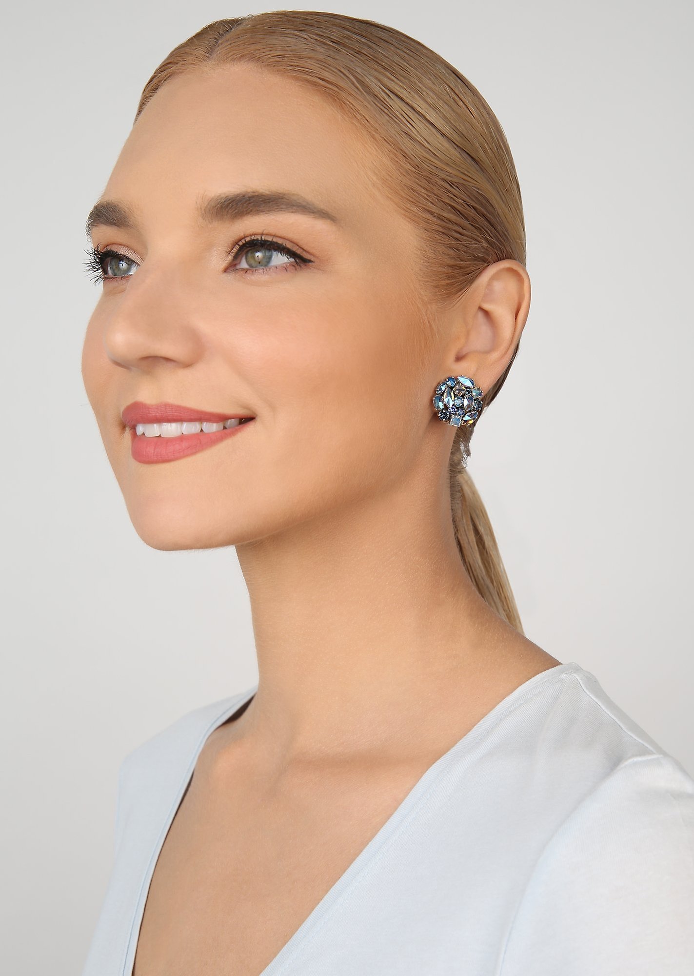 image for Earring Clip Ballroom Blue  size S