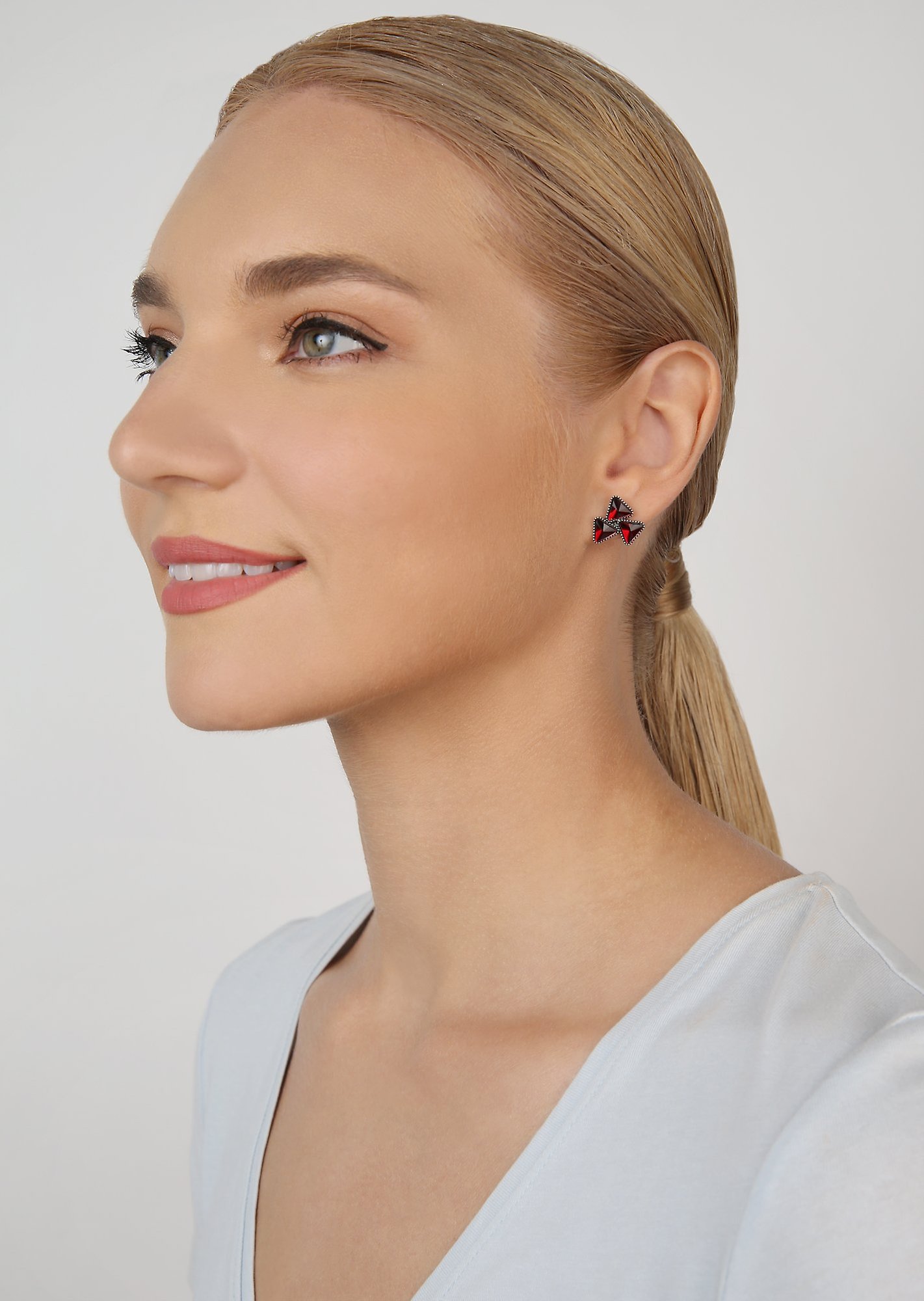 image pour Clou d'oreille Jumping Angles Rouge  