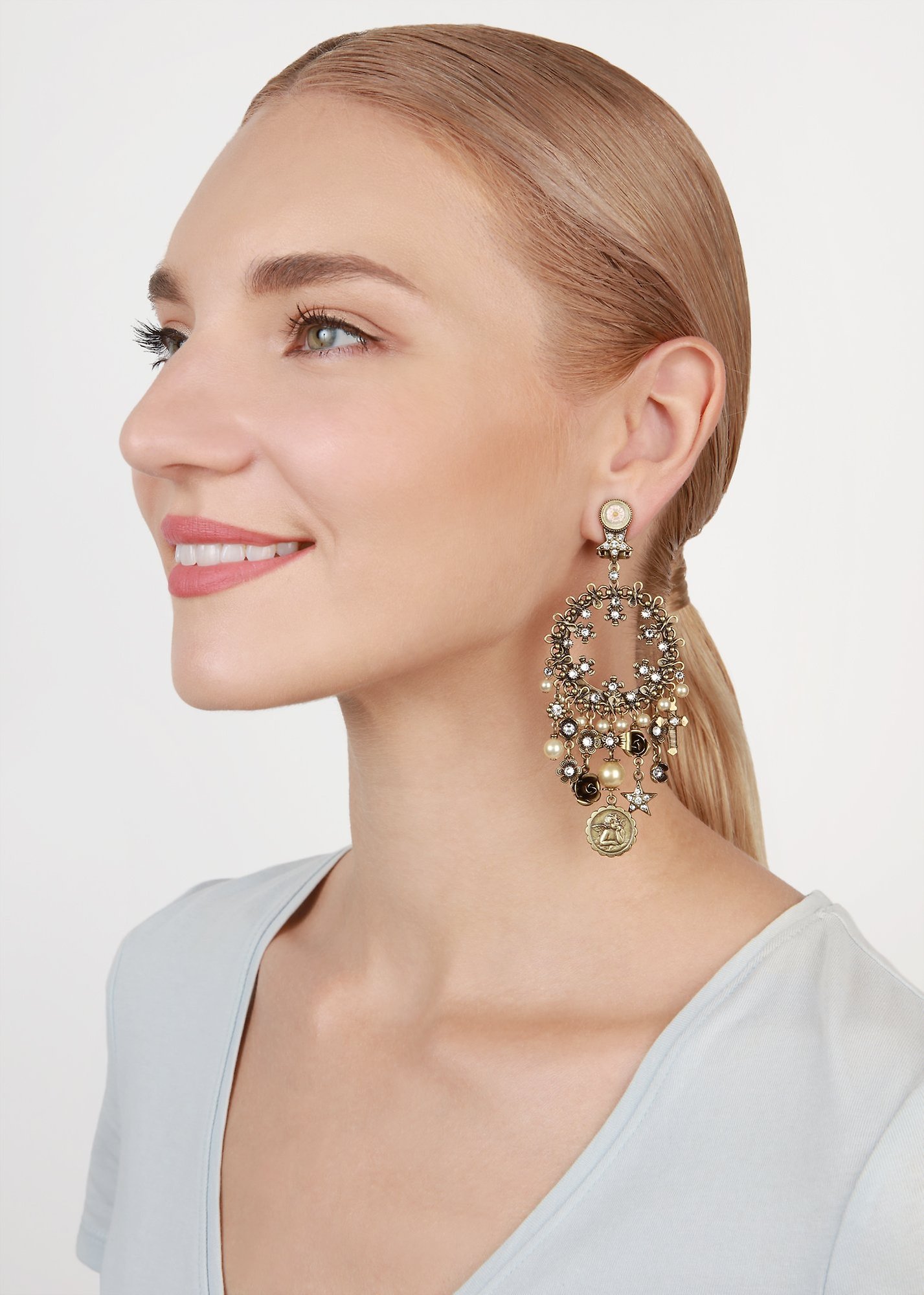 image pour Boucle d'oreille Clip pendante Love, Hope and Destiny Blanc  