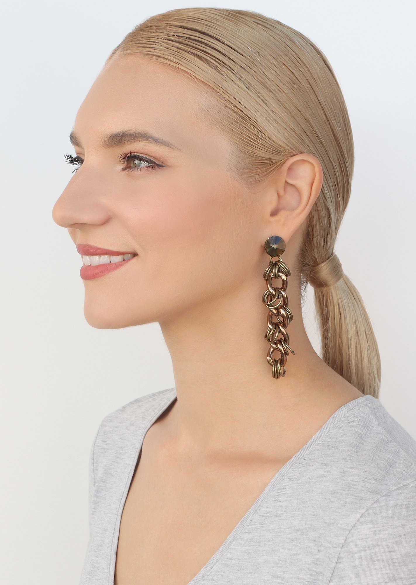 image for Earring Stud Dangling Unchained Brown  