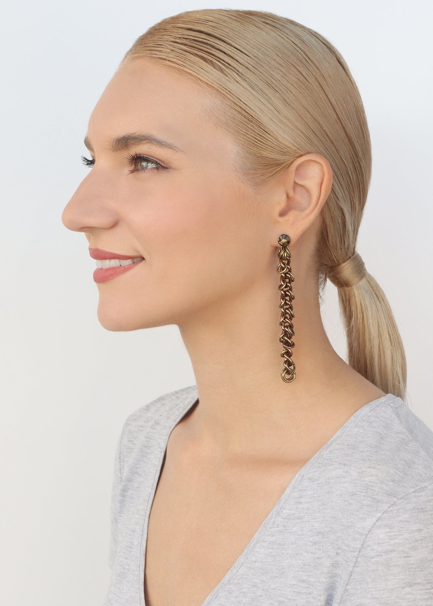 image for Earring Stud Dangling Unchained Brown  
