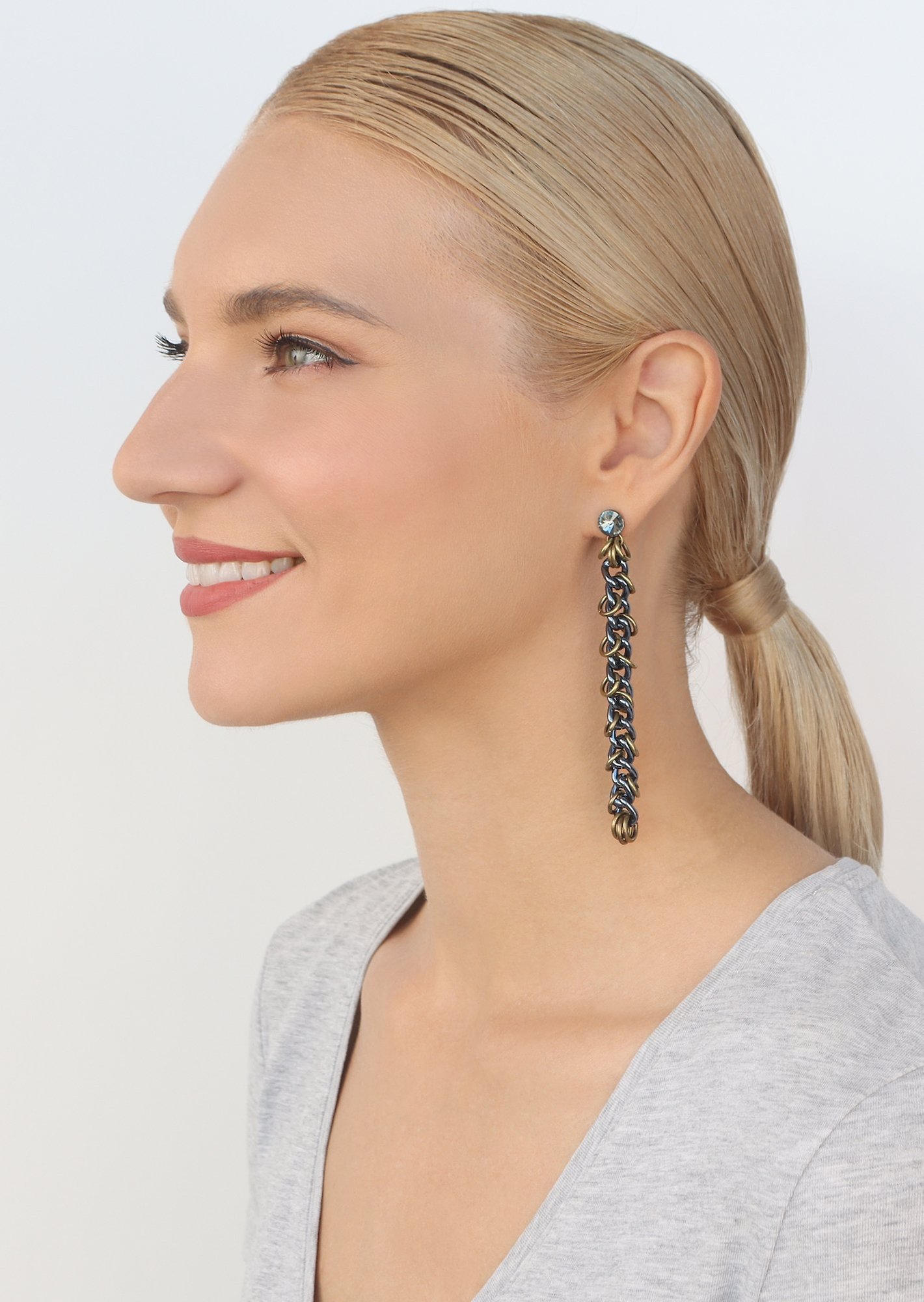 image pour Clou d'oreille pendant Unchained Bleu Métallique  