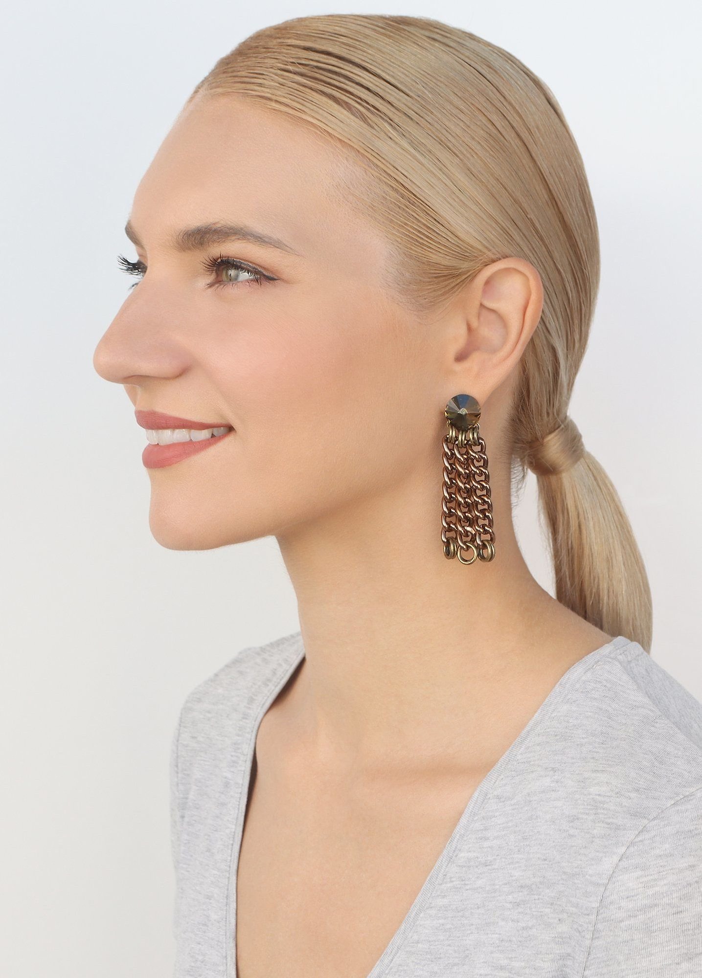image for Earring Stud Dangling Unchained Brown  