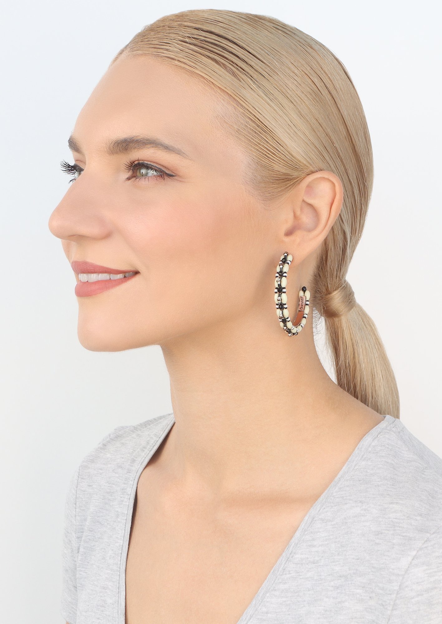 image pour Boucles d'oreilles créoles African Kiss Noir / Blanc  