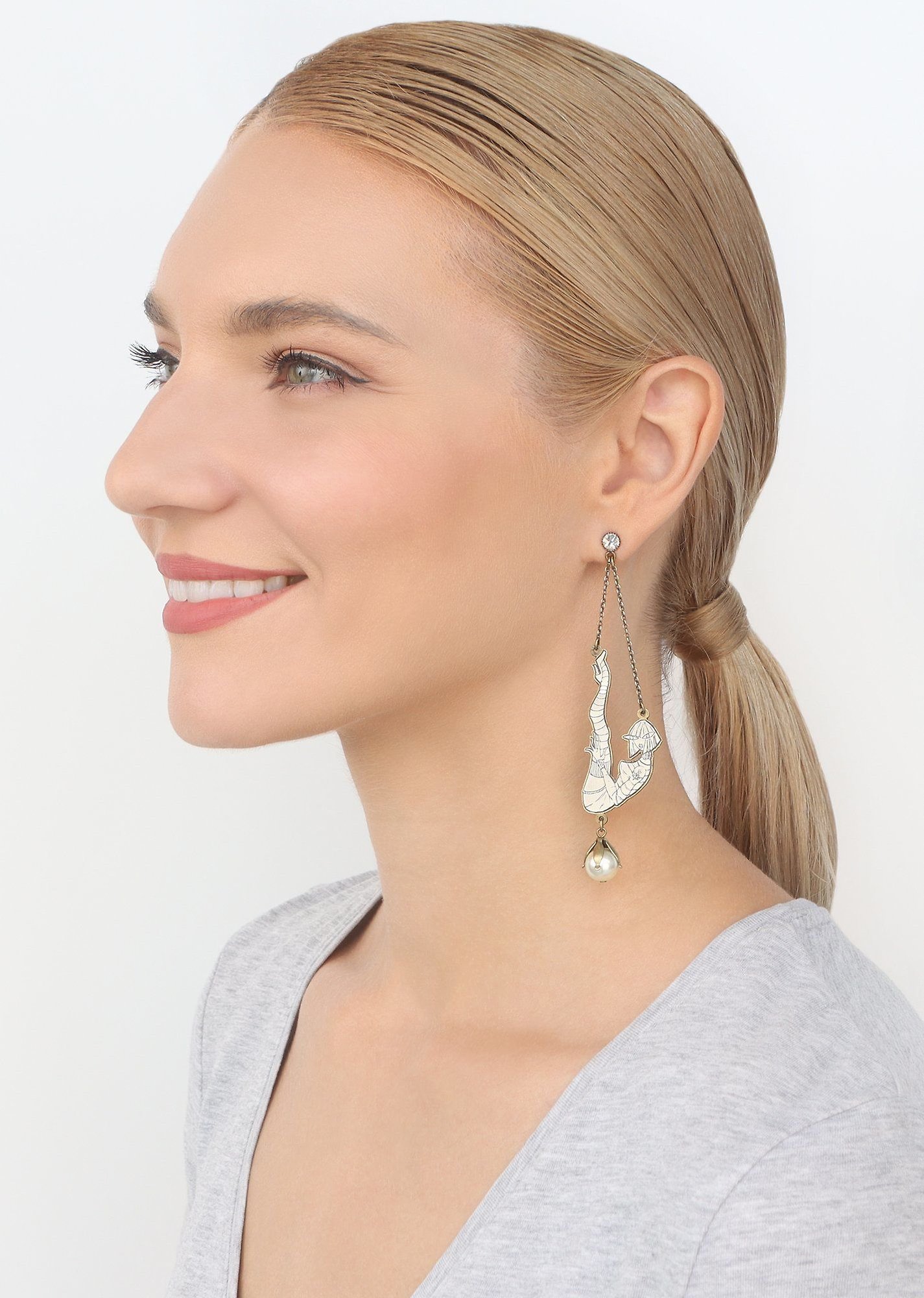 image pour Clou d'oreille pendant My Bonnie Is Over The Ocean Blanc  