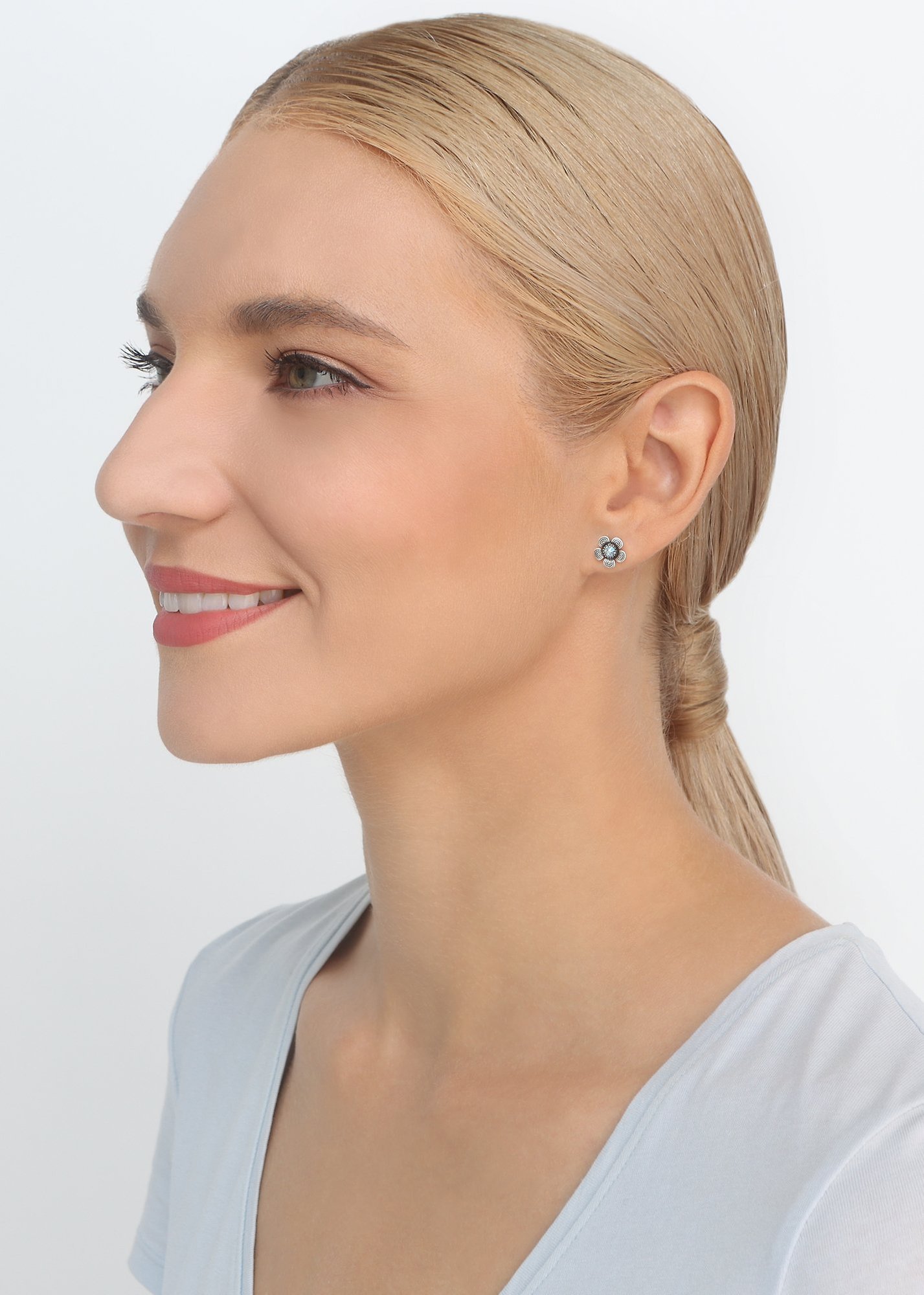 image for Earring Stud Love, Shine and Flowers Blue  