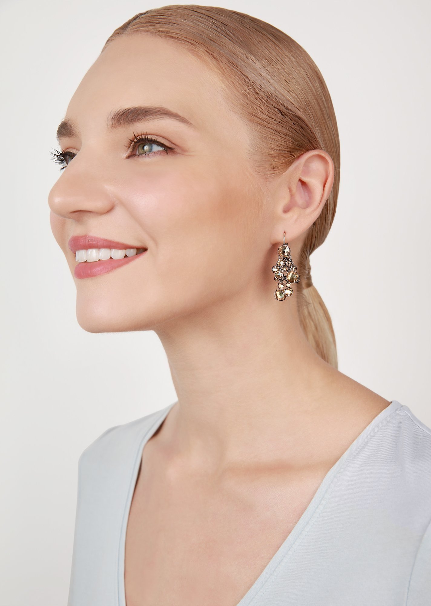 image for Earring eurowire dangling Waterfalls Beige  